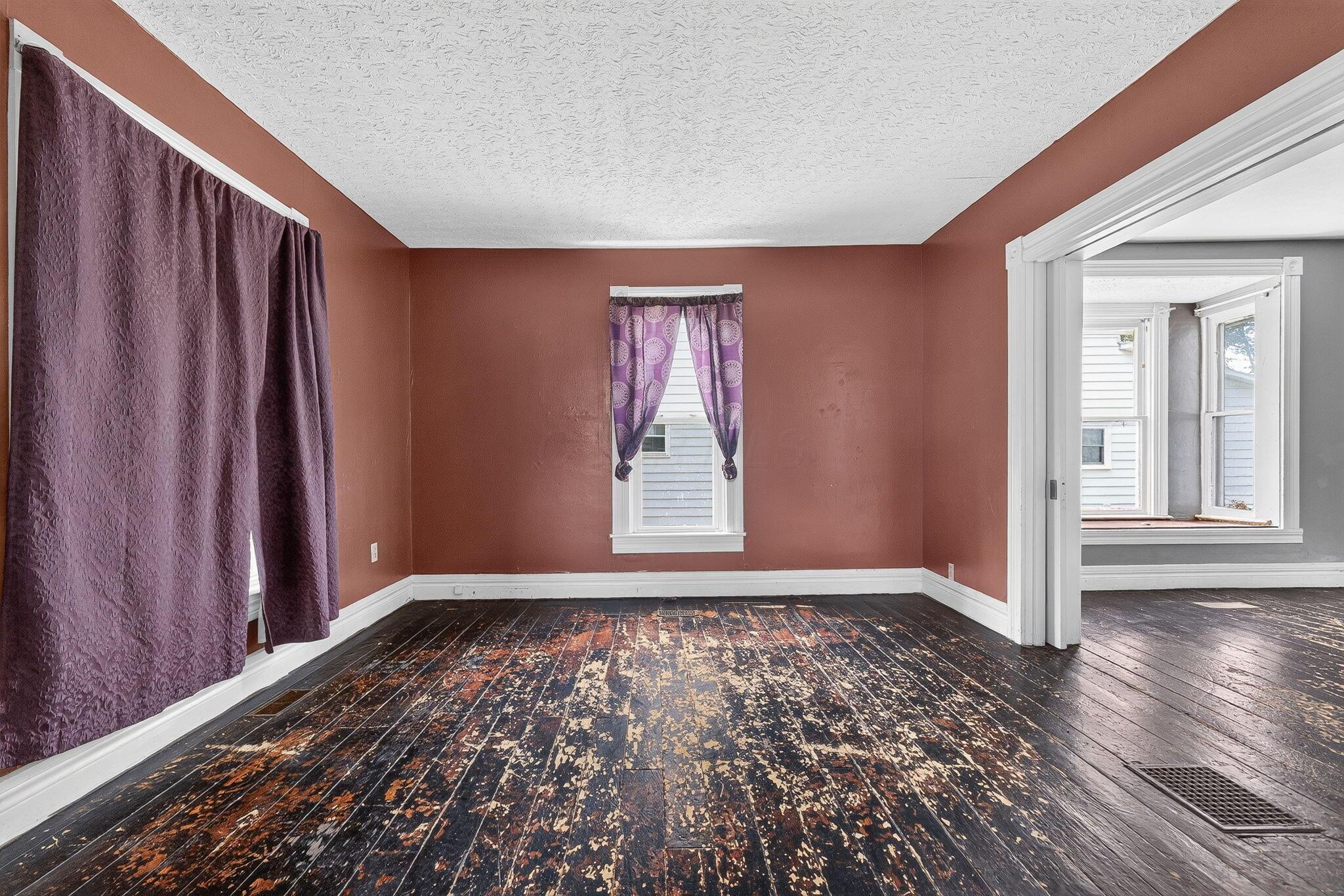 413 E Brown Avenue Property Photo 4