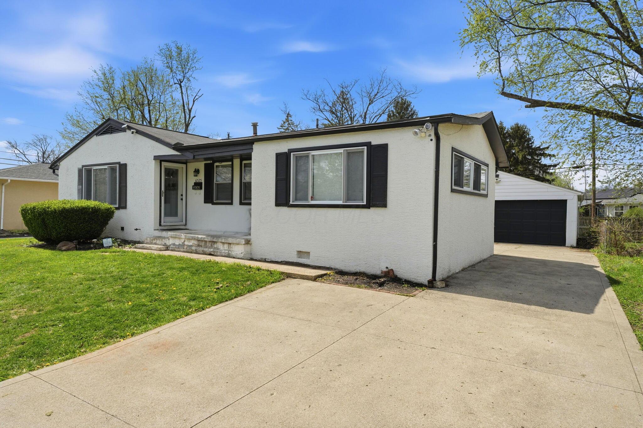 6525 Devonhill Road Property Photo 1