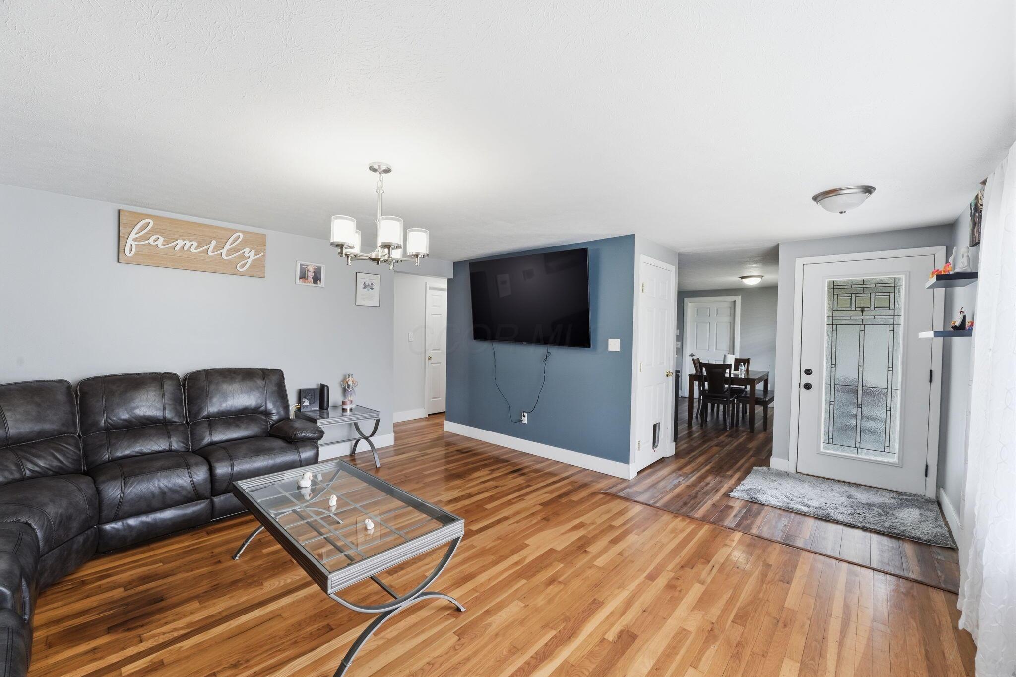 6525 Devonhill Road Property Photo 6