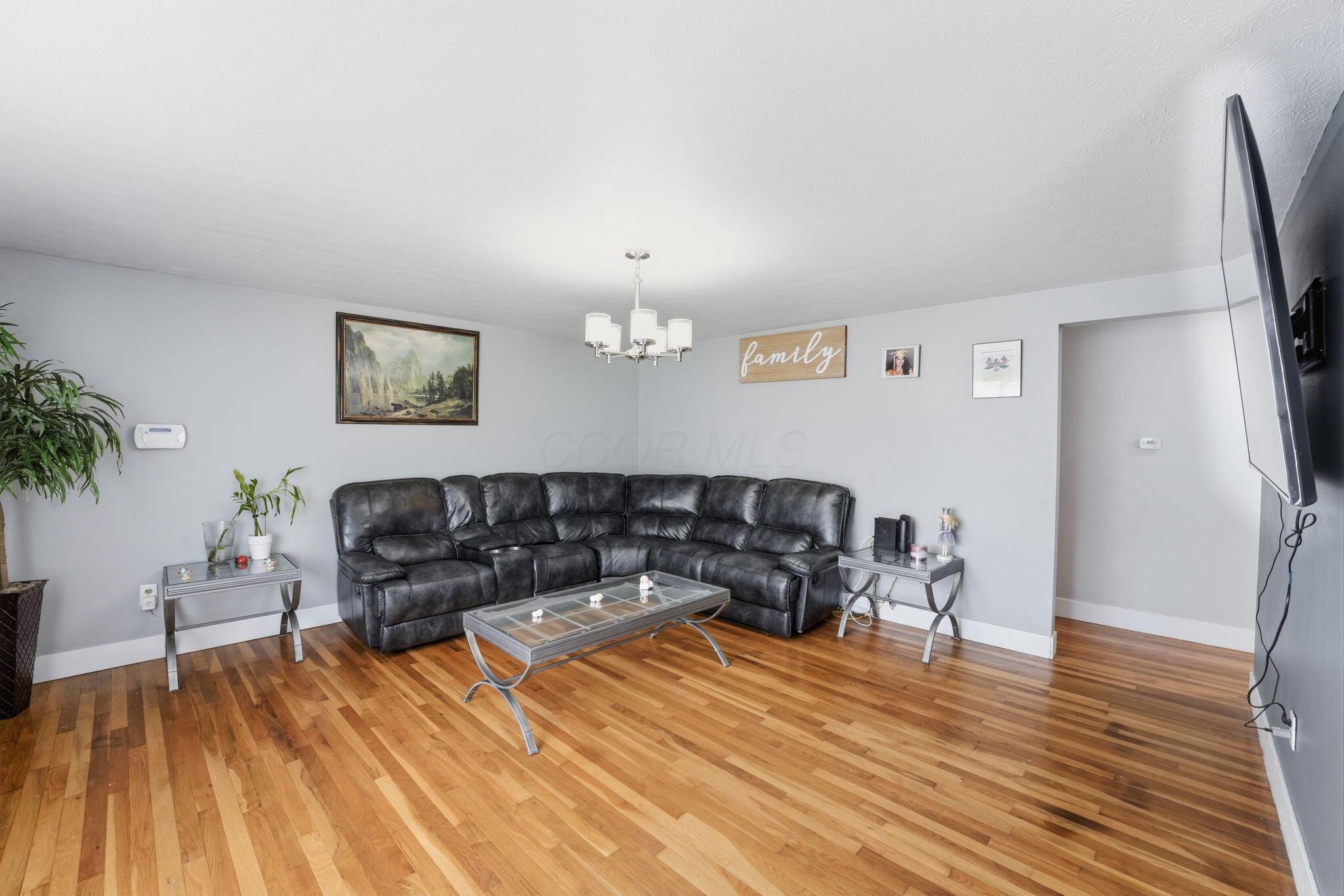 6525 Devonhill Road Property Photo 7