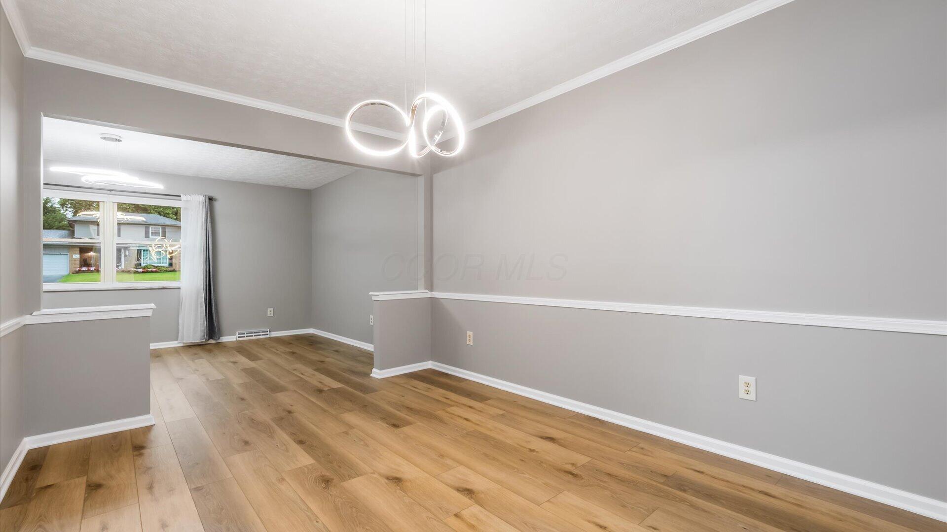 6641 Kennington Square S Property Photo 14