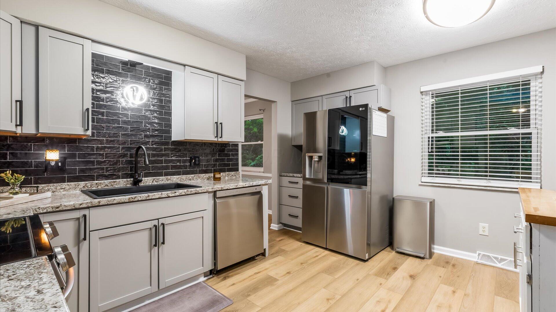 6641 Kennington Square S Property Photo 15