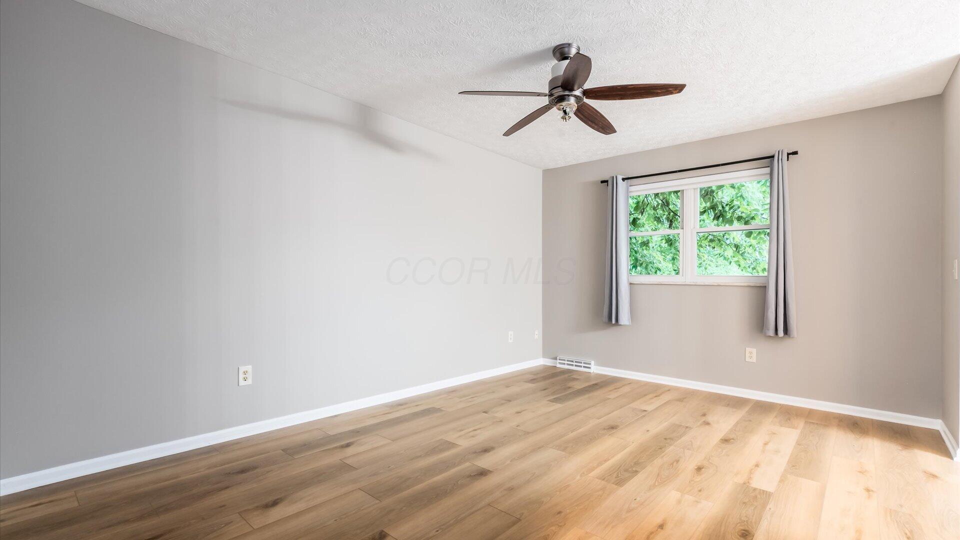 6641 Kennington Square S Property Photo 22