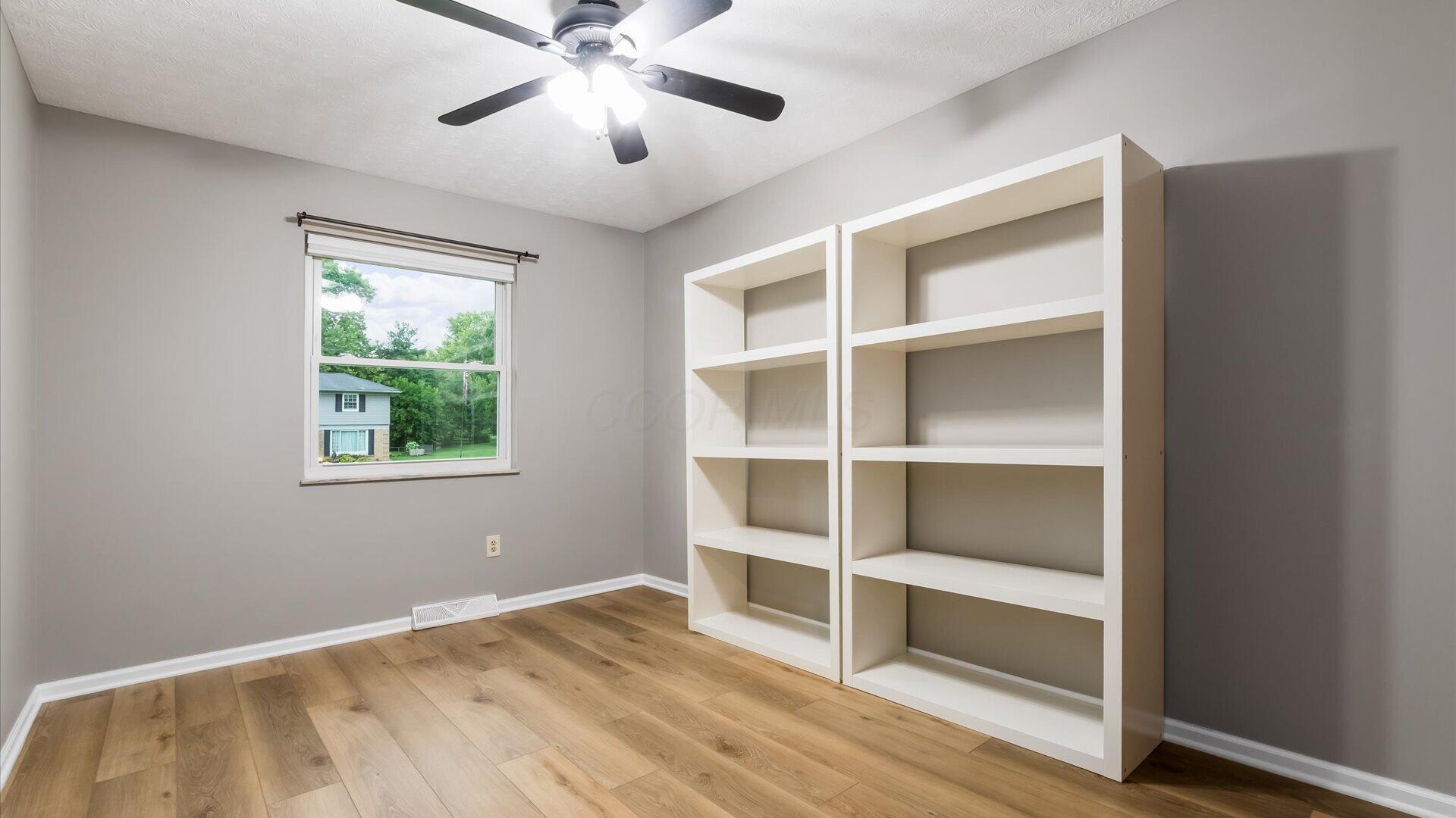 6641 Kennington Square S Property Photo 31