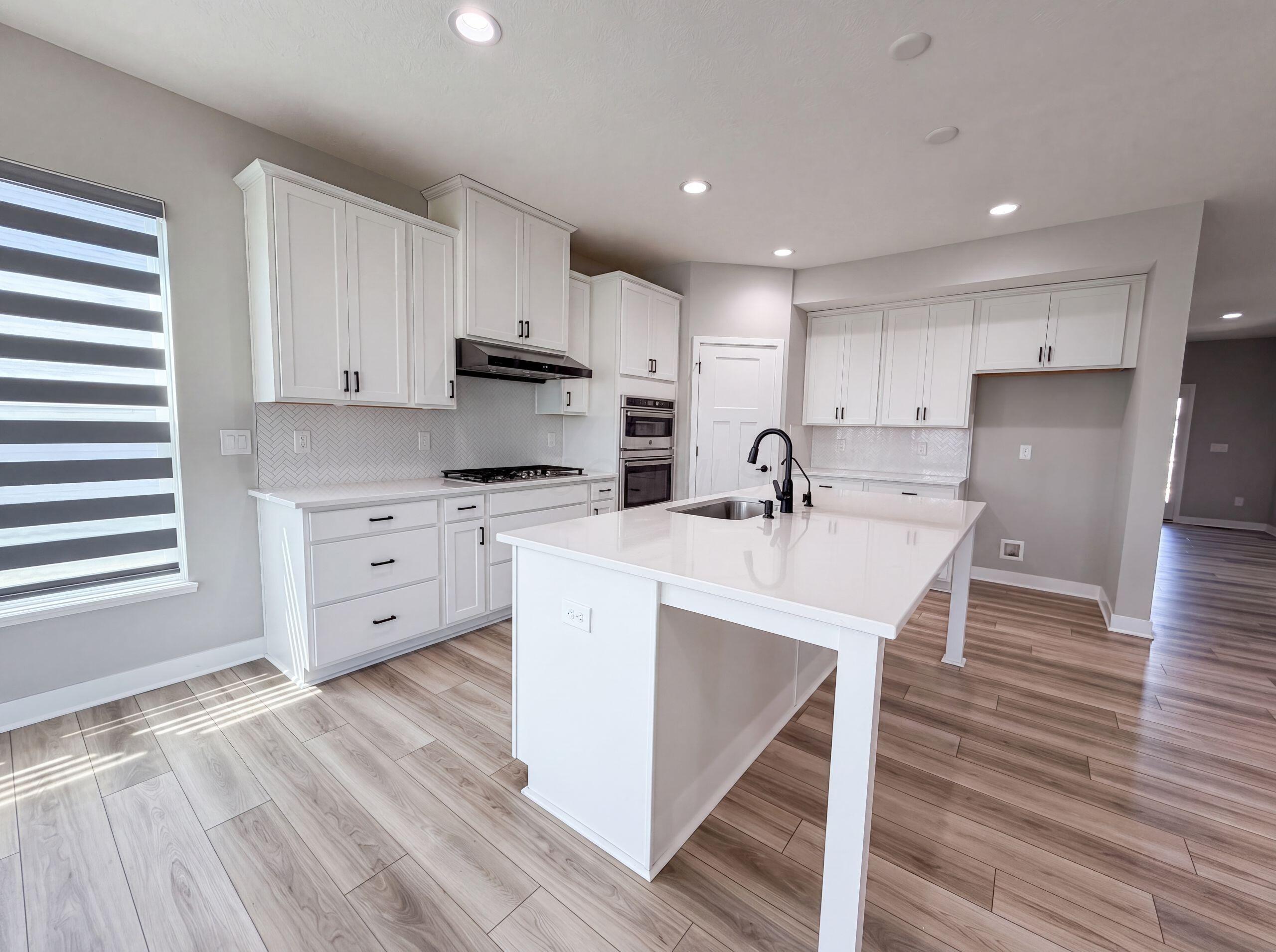 1601 Cromwill Loop Property Photo 2