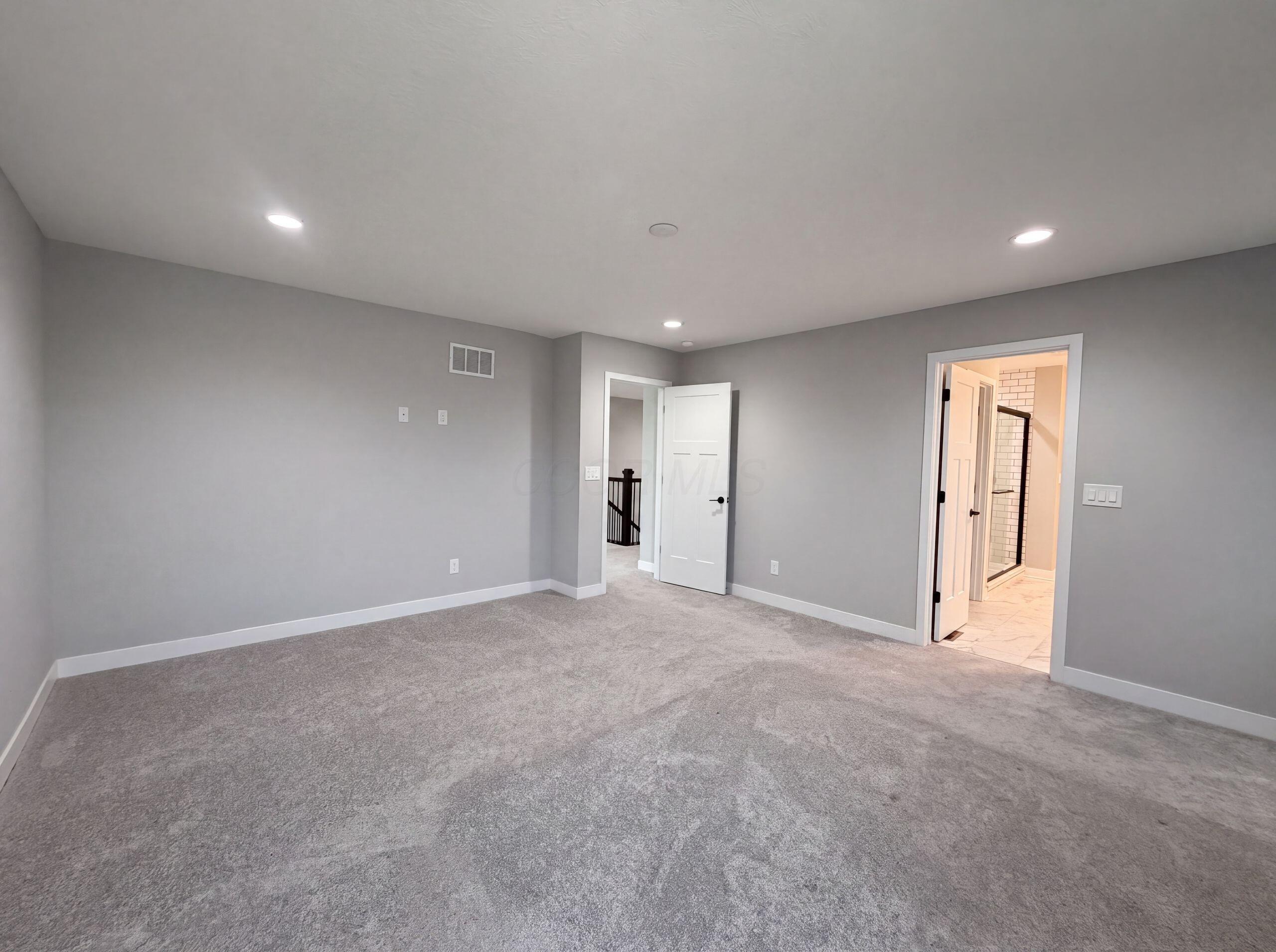 1601 Cromwill Loop Property Photo 4