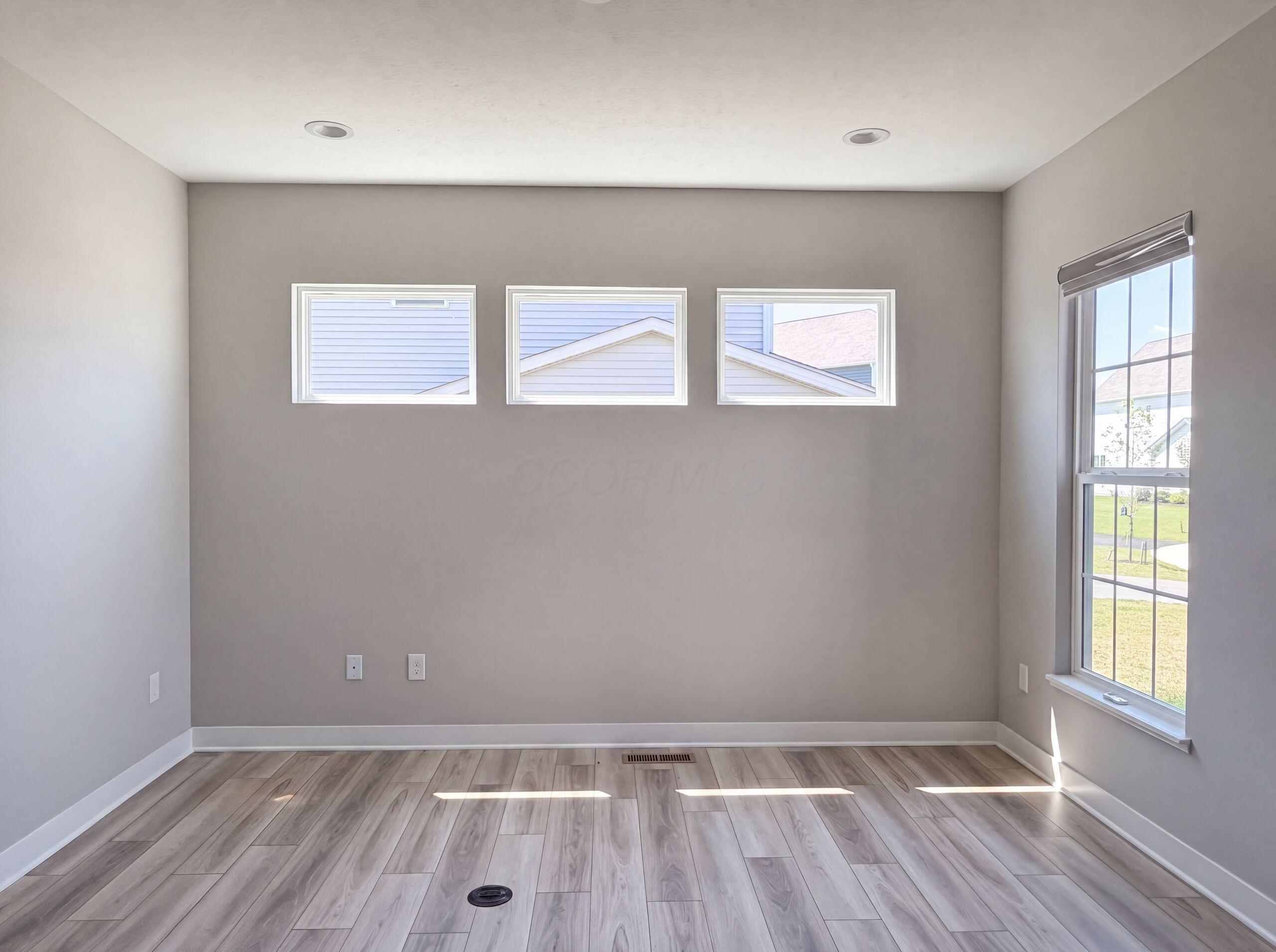 1601 Cromwill Loop Property Photo 8