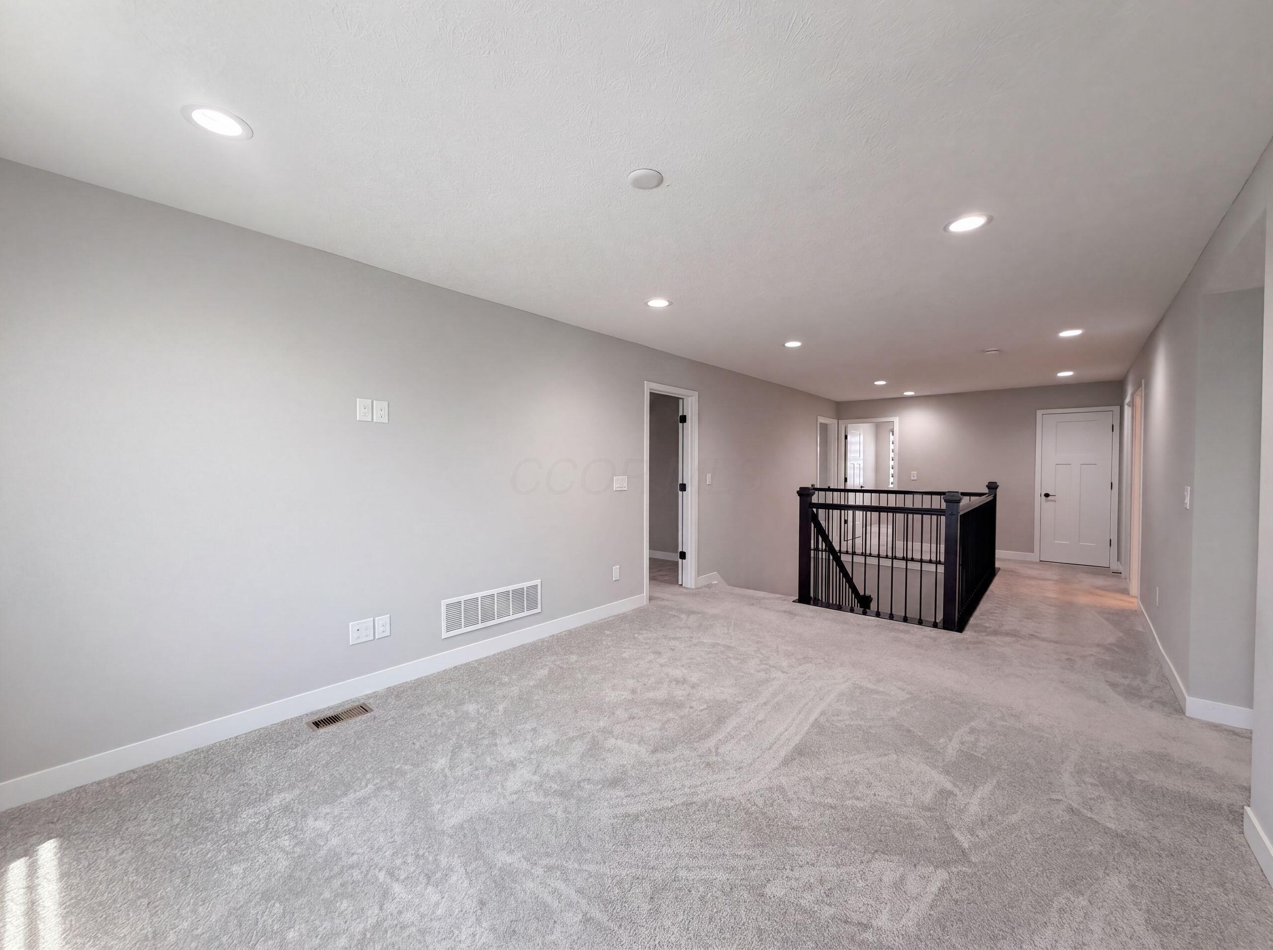 1601 Cromwill Loop Property Photo 11