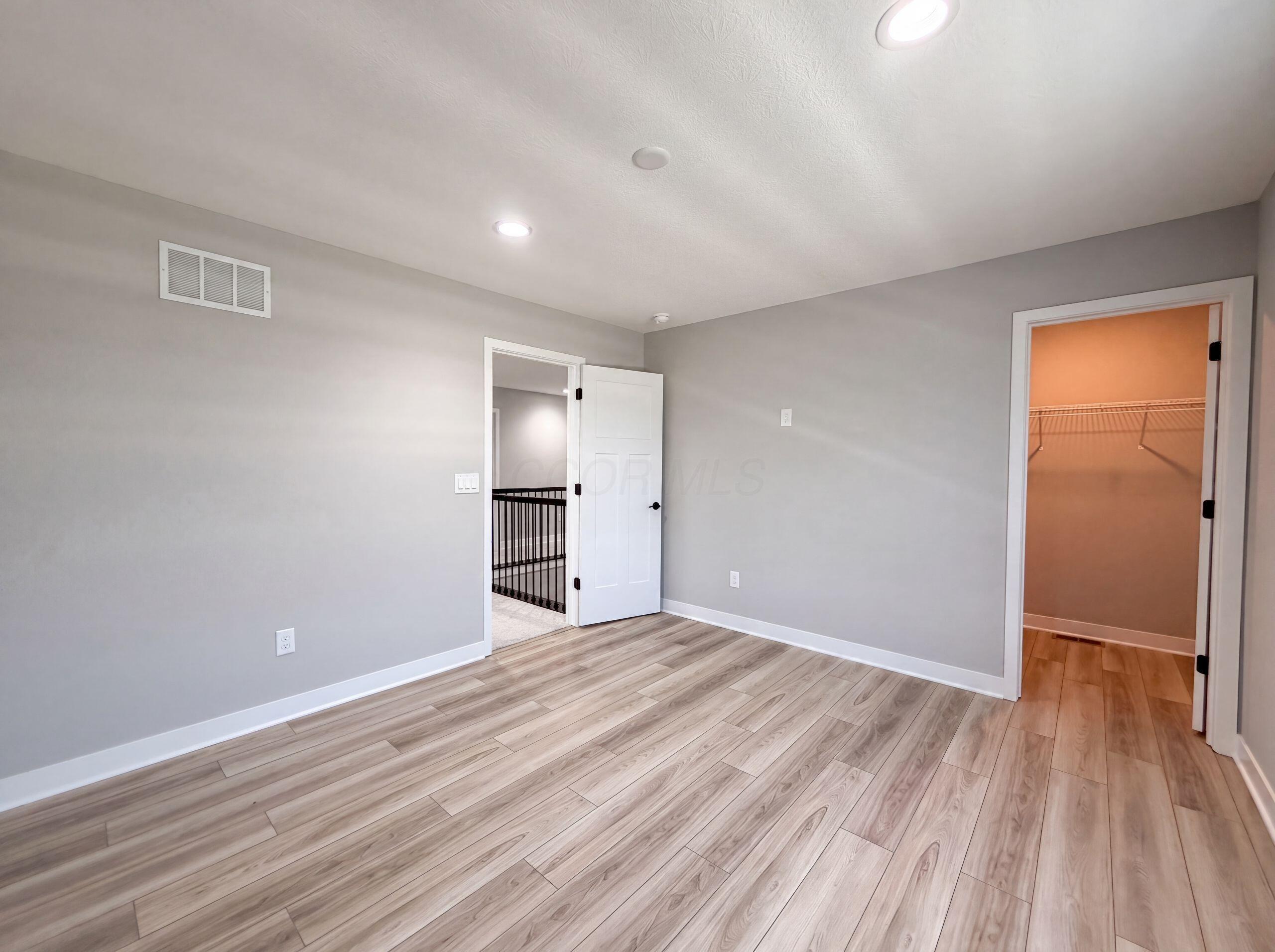 1601 Cromwill Loop Property Photo 15