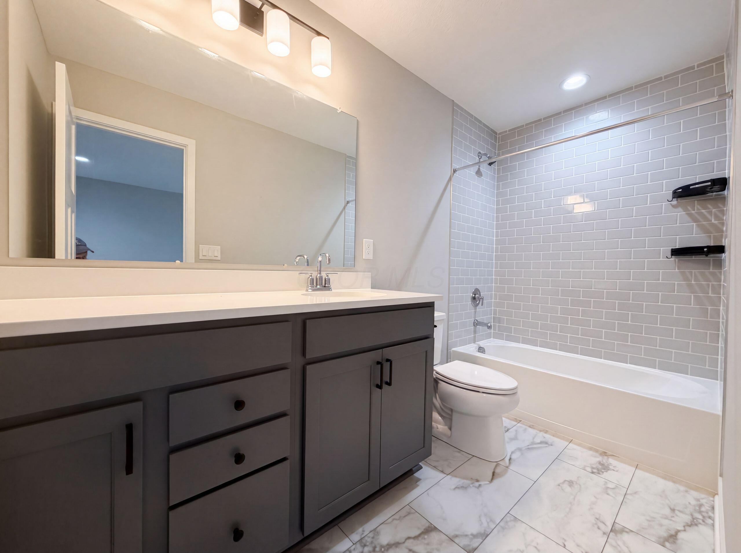 1601 Cromwill Loop Property Photo 28