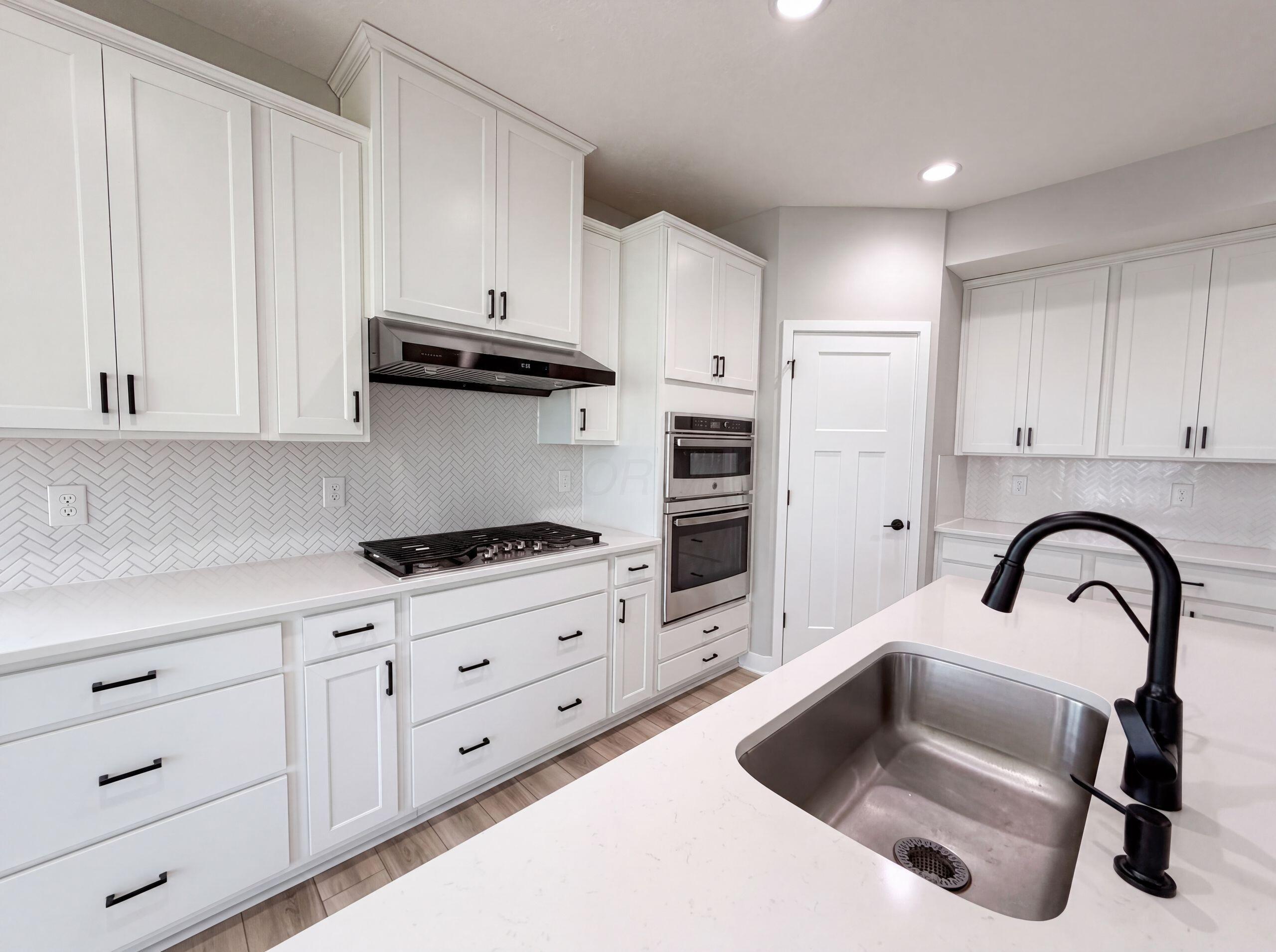 1601 Cromwill Loop Property Photo 37