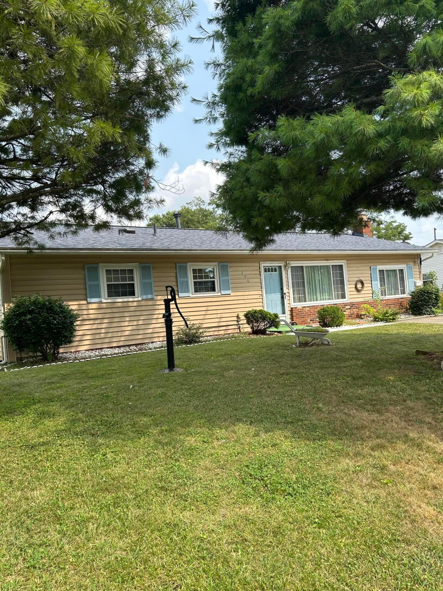 796 Gilmore Drive Property Photo 4