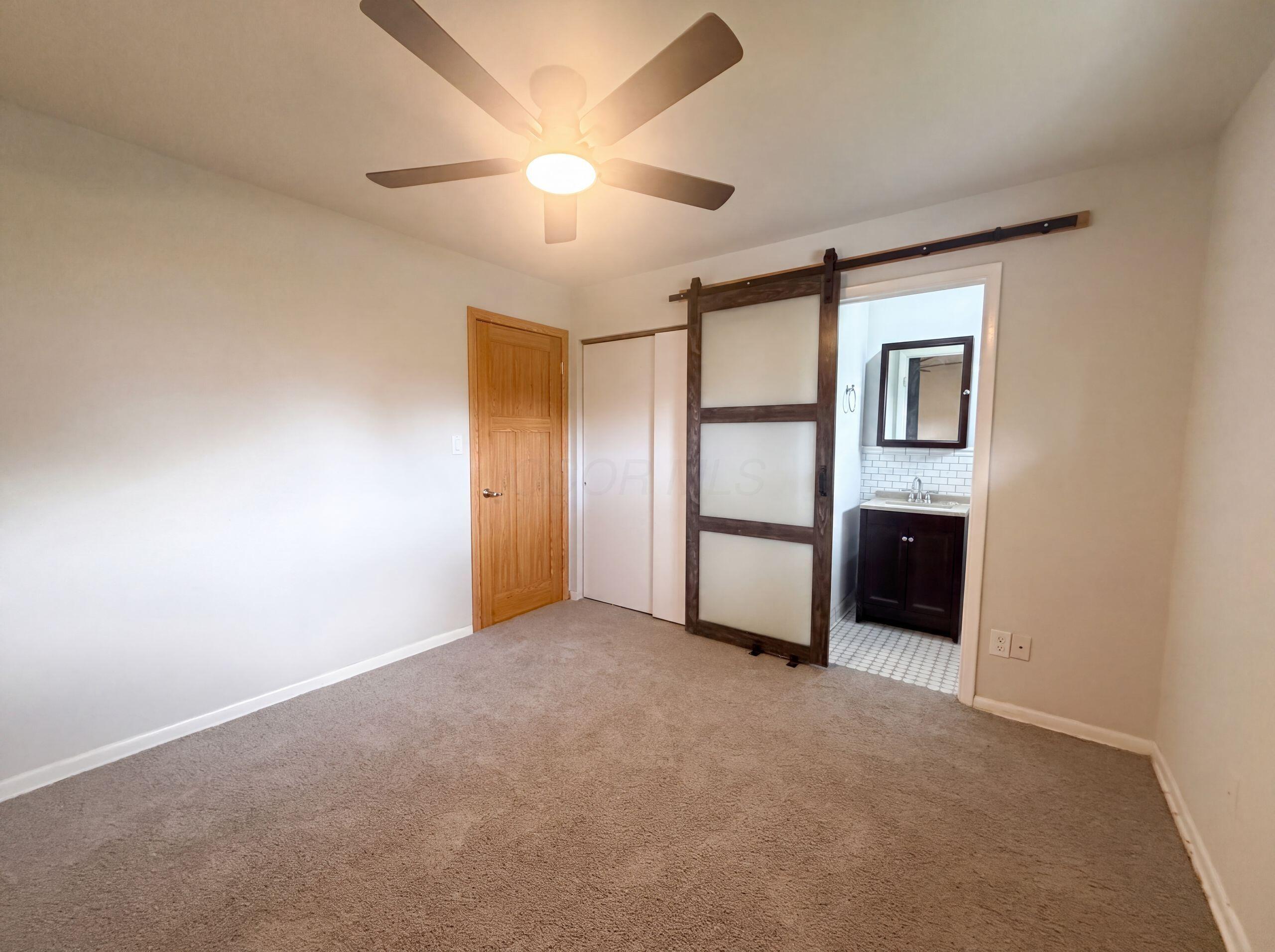 2221 Myrtle Avenue Property Photo 4