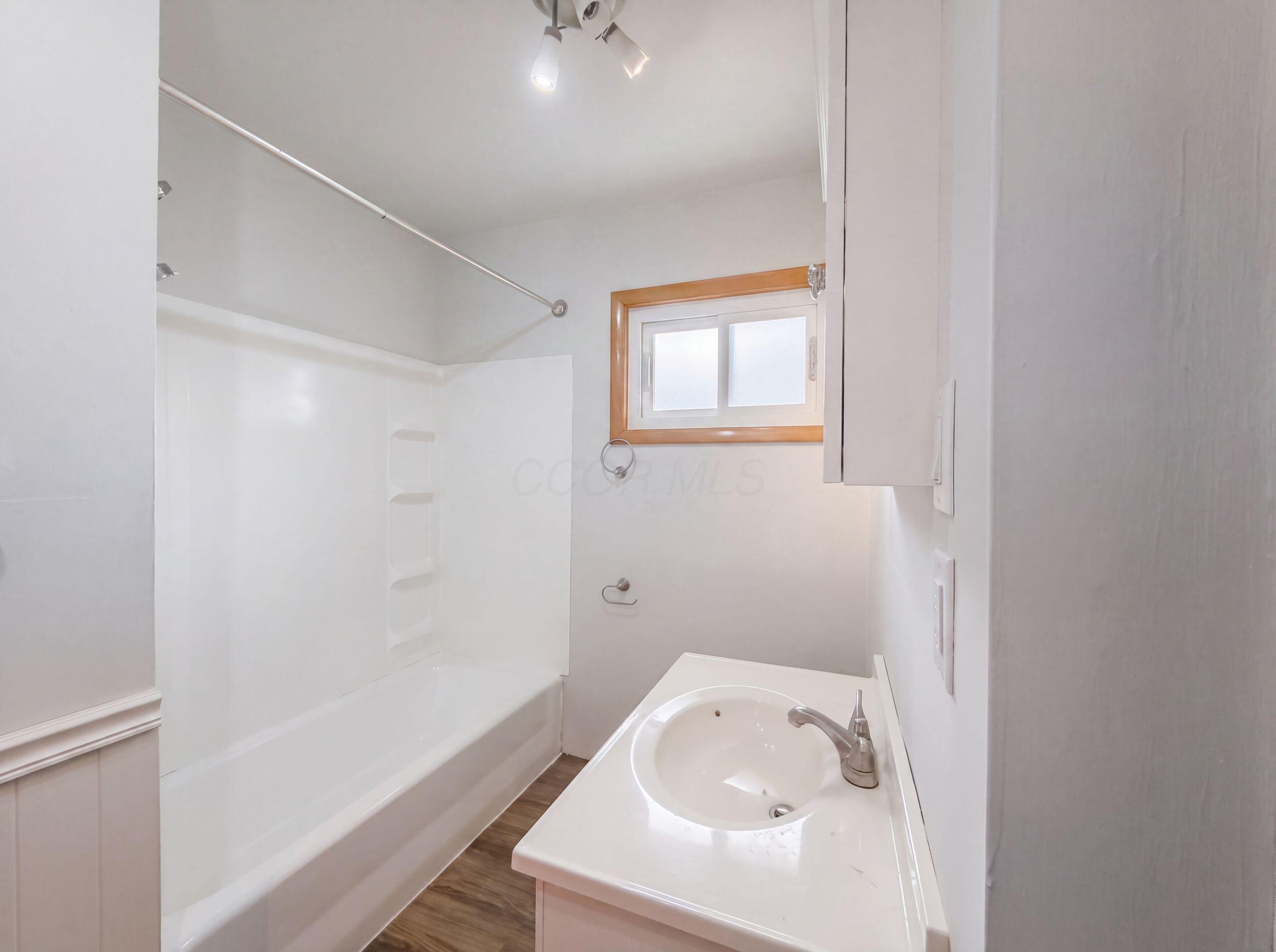 2221 Myrtle Avenue Property Photo 21