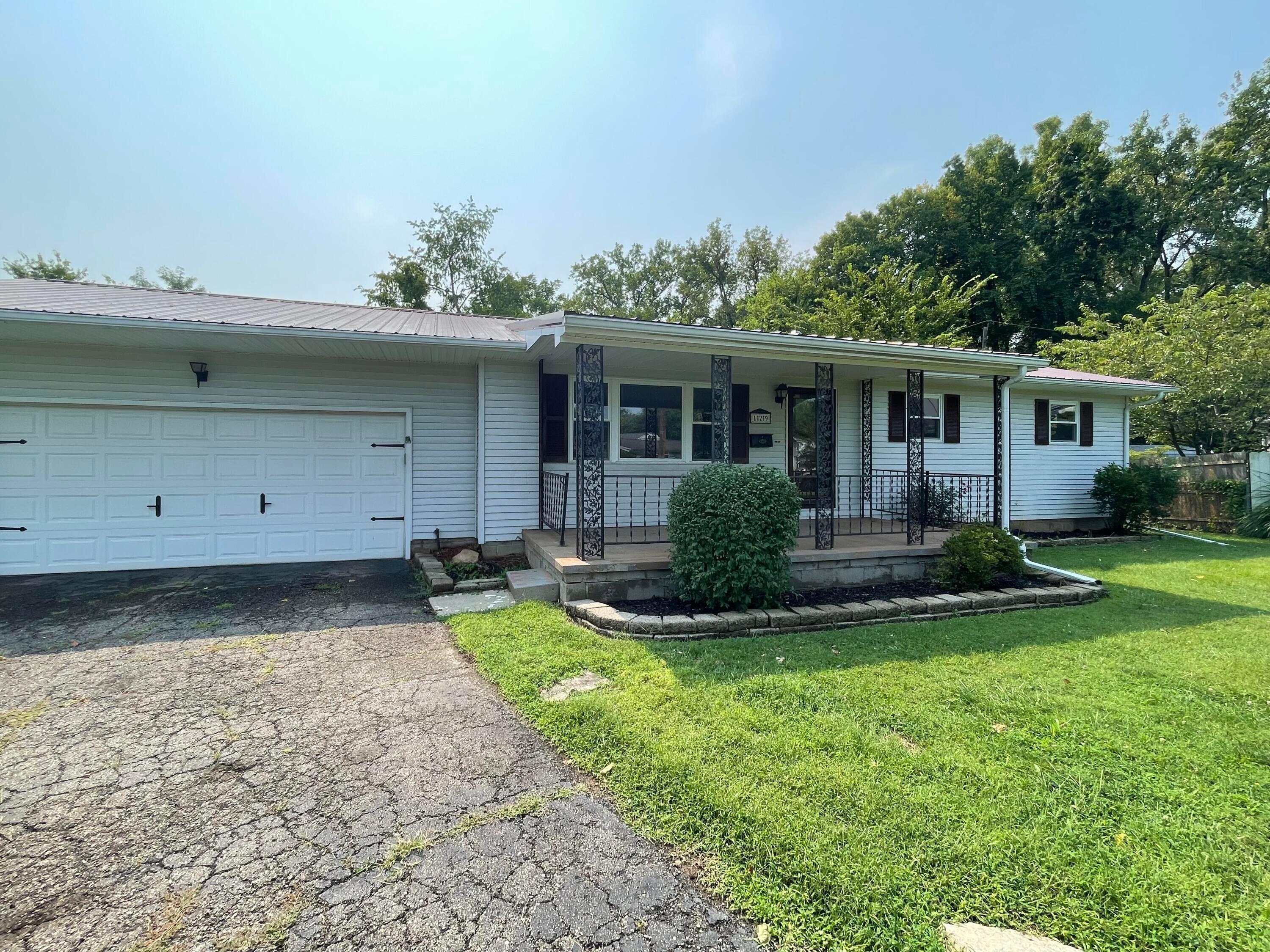 129 Gale Court Property Photo 2