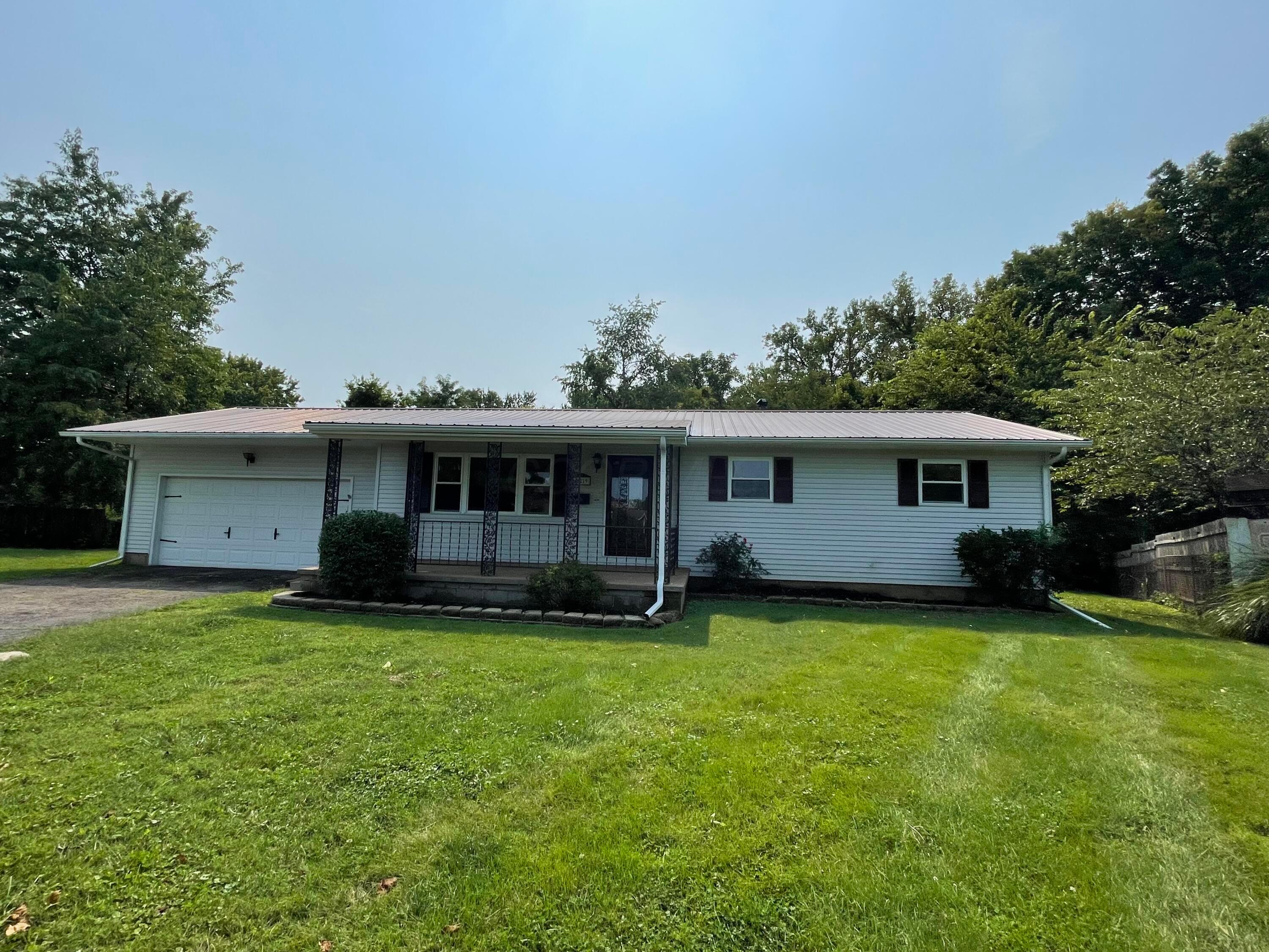 129 Gale Court Property Photo 3