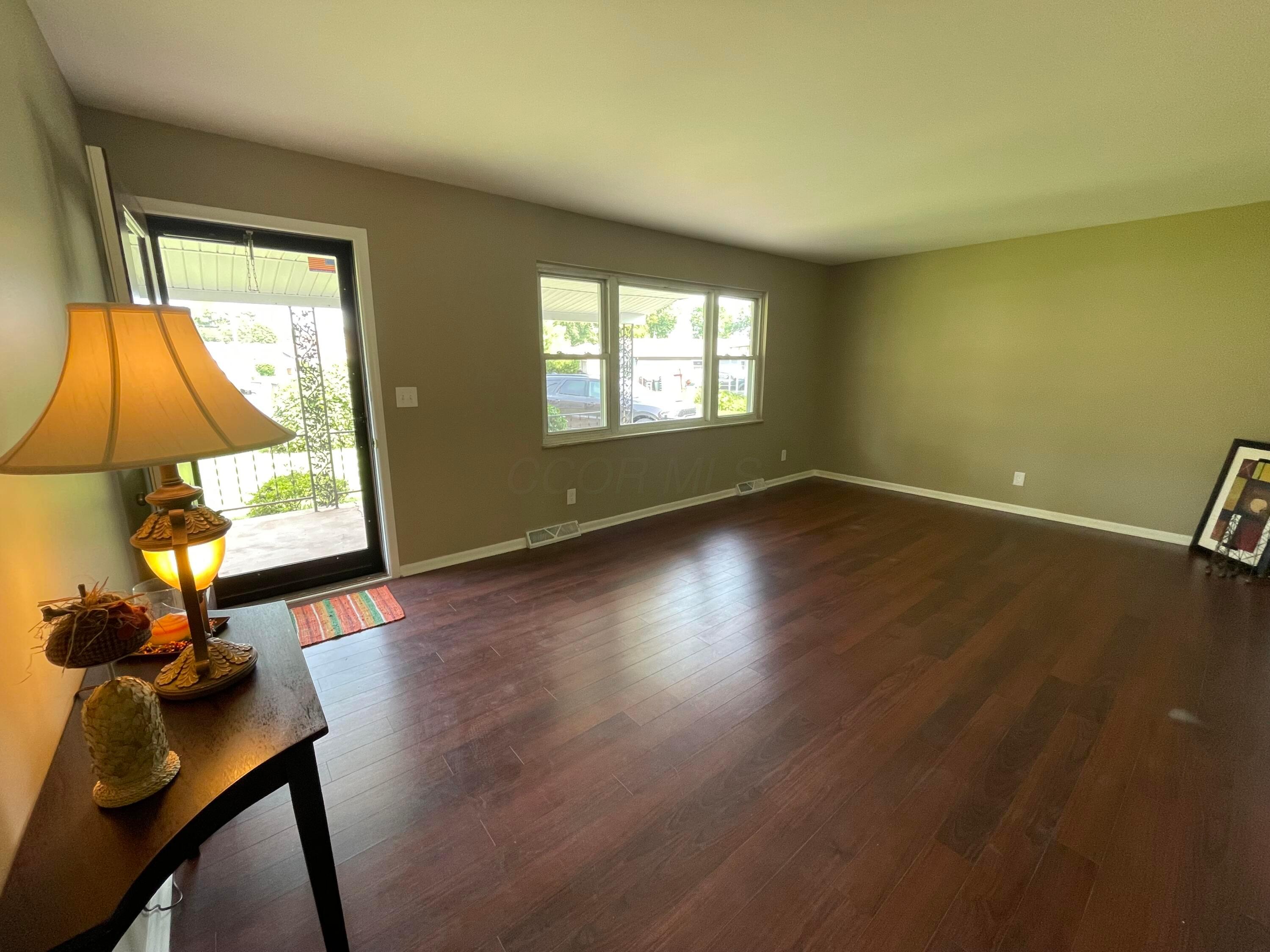 129 Gale Court Property Photo 5