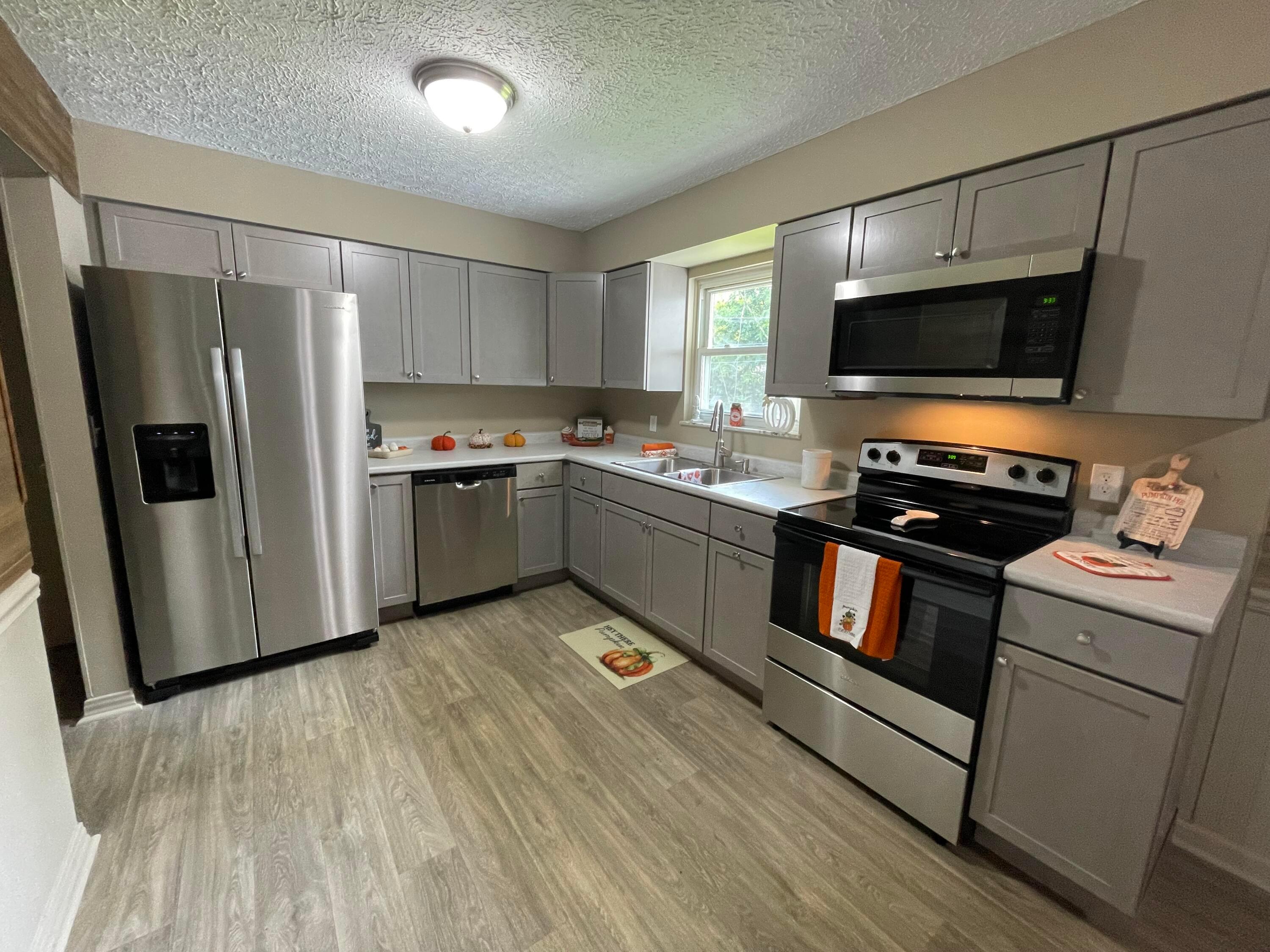 129 Gale Court Property Photo 8
