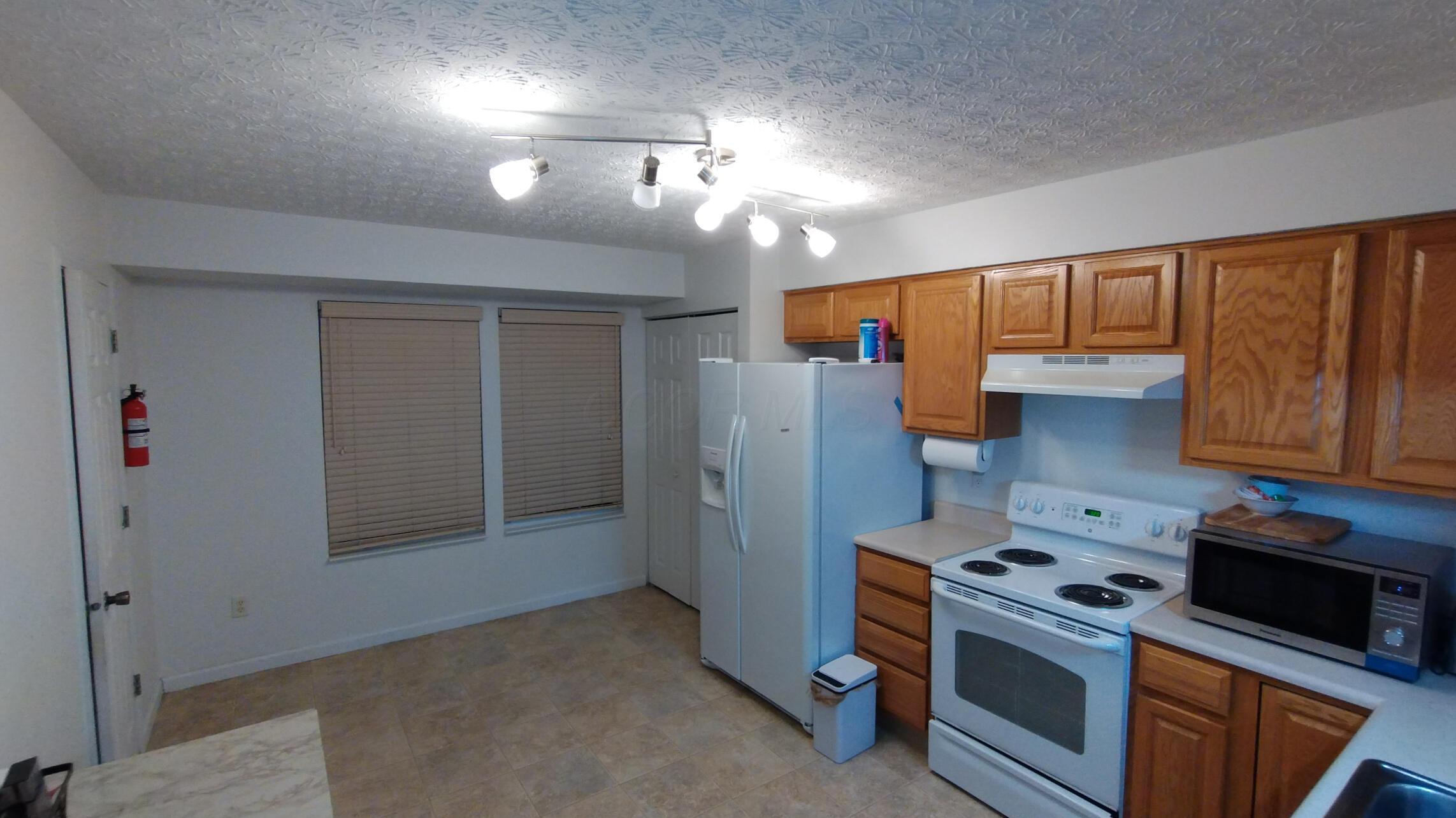5888 Abernathy Lane Property Photo 9