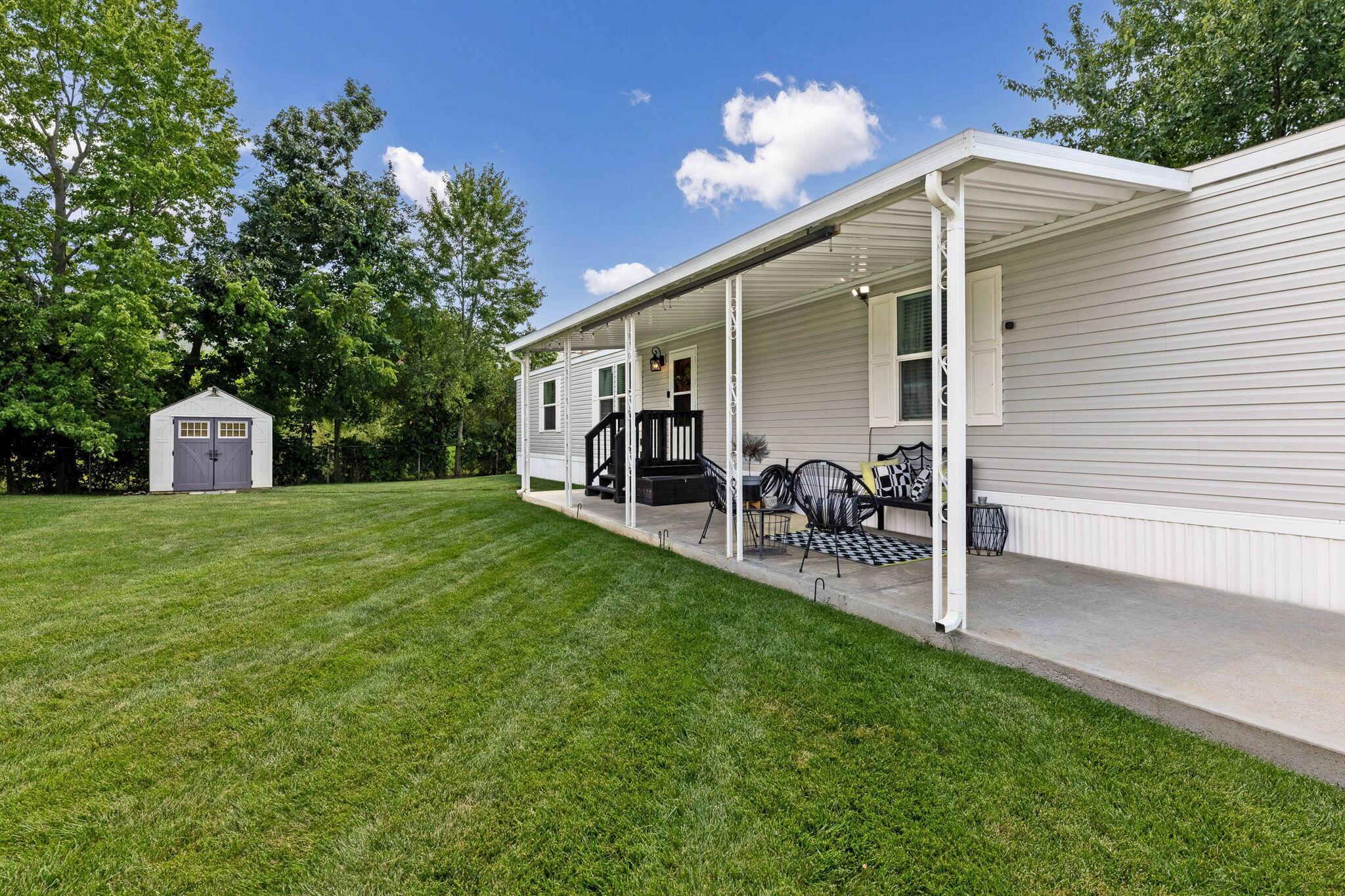 47 Birch Row Drive Property Photo 2