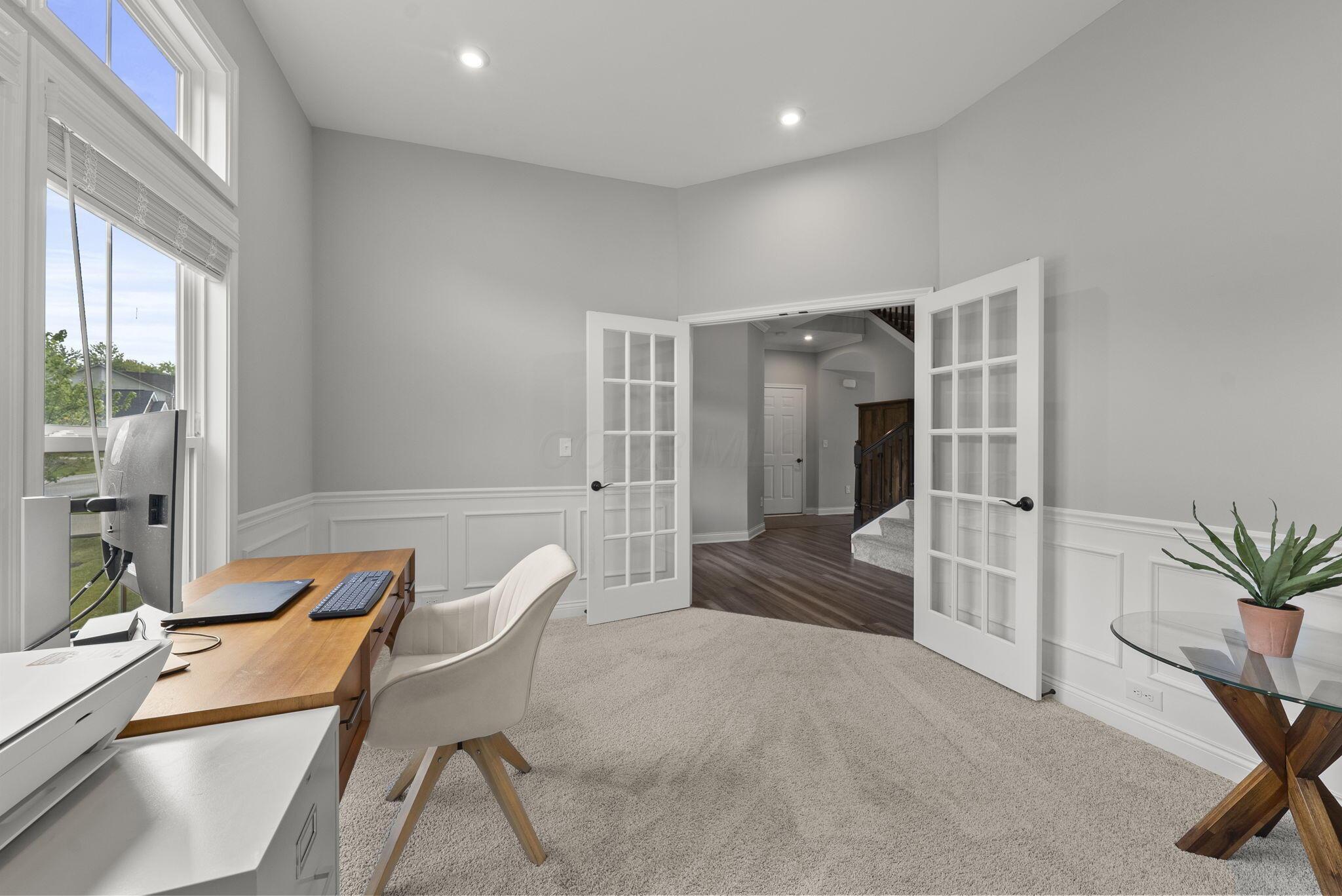 8499 Paddock Trail Property Photo 20