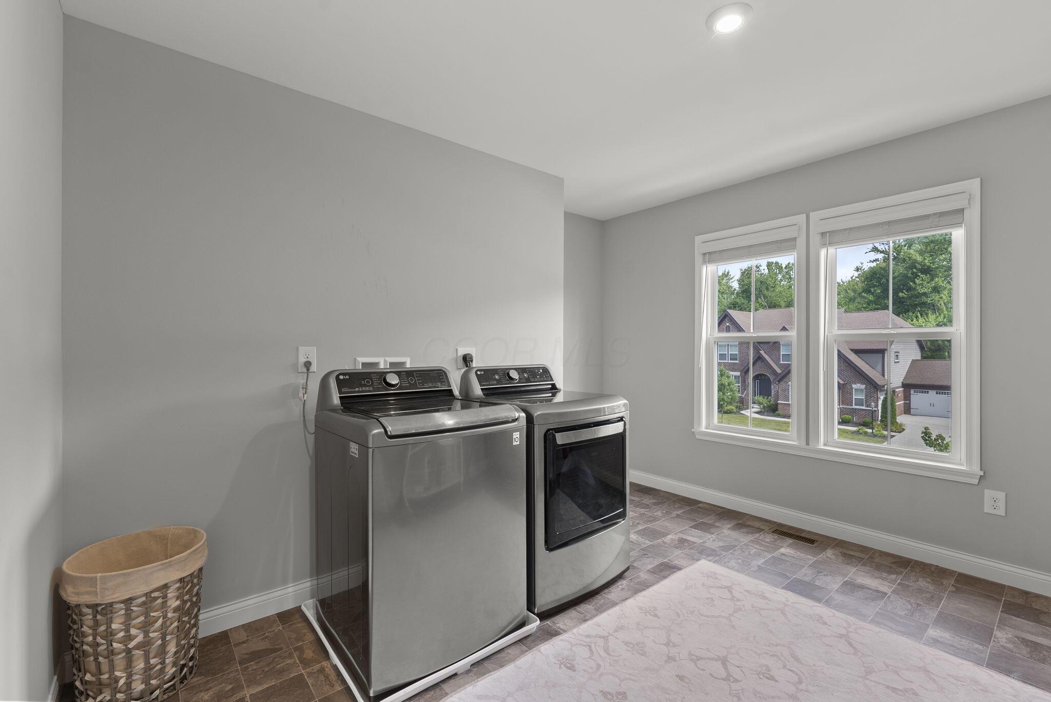 8499 Paddock Trail Property Photo 34