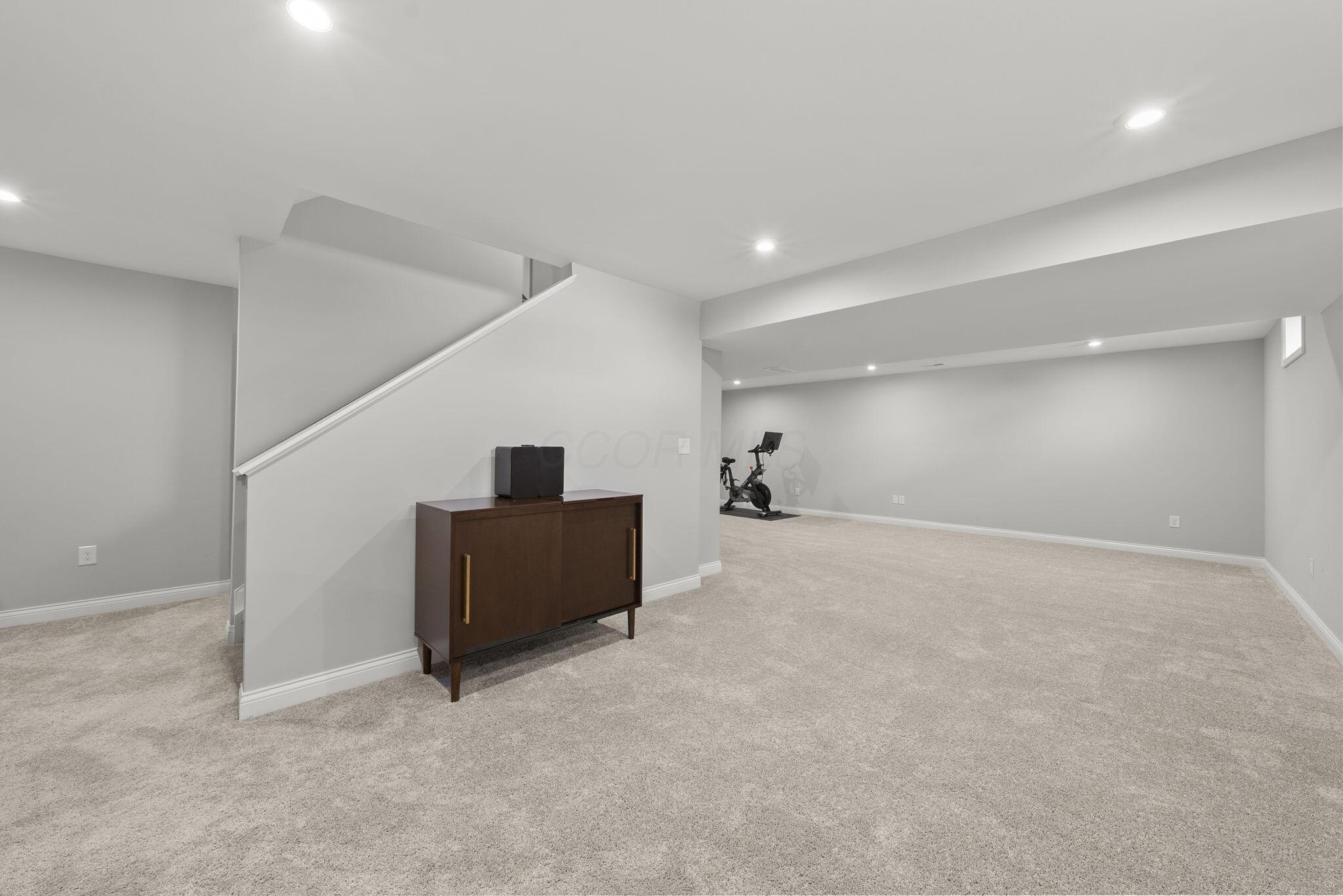 8499 Paddock Trail Property Photo 39