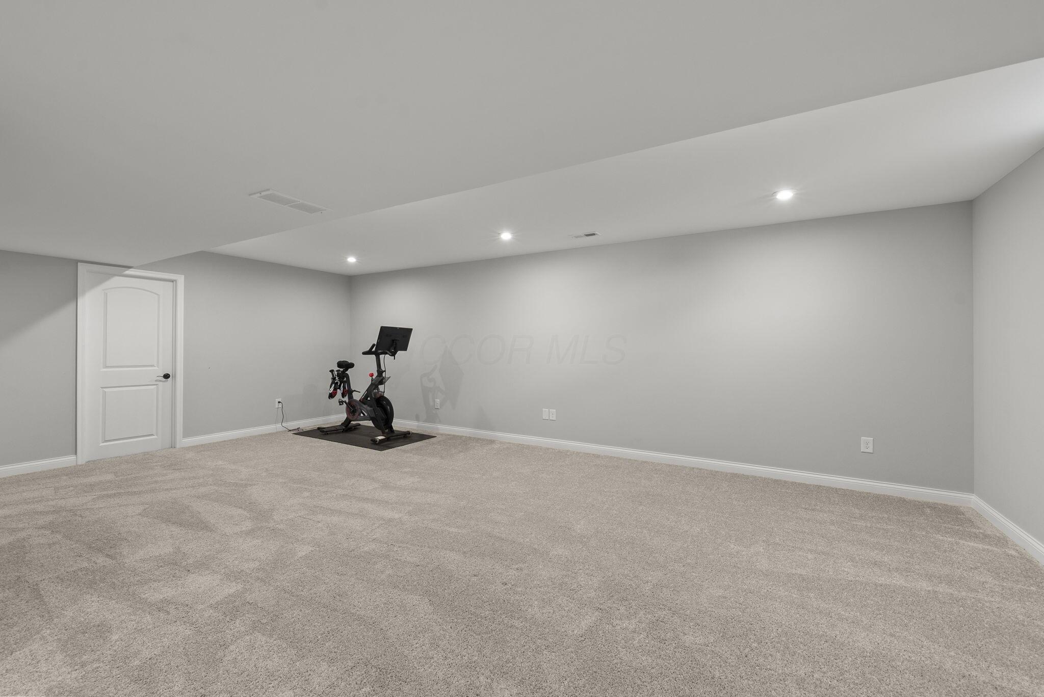 8499 Paddock Trail Property Photo 41
