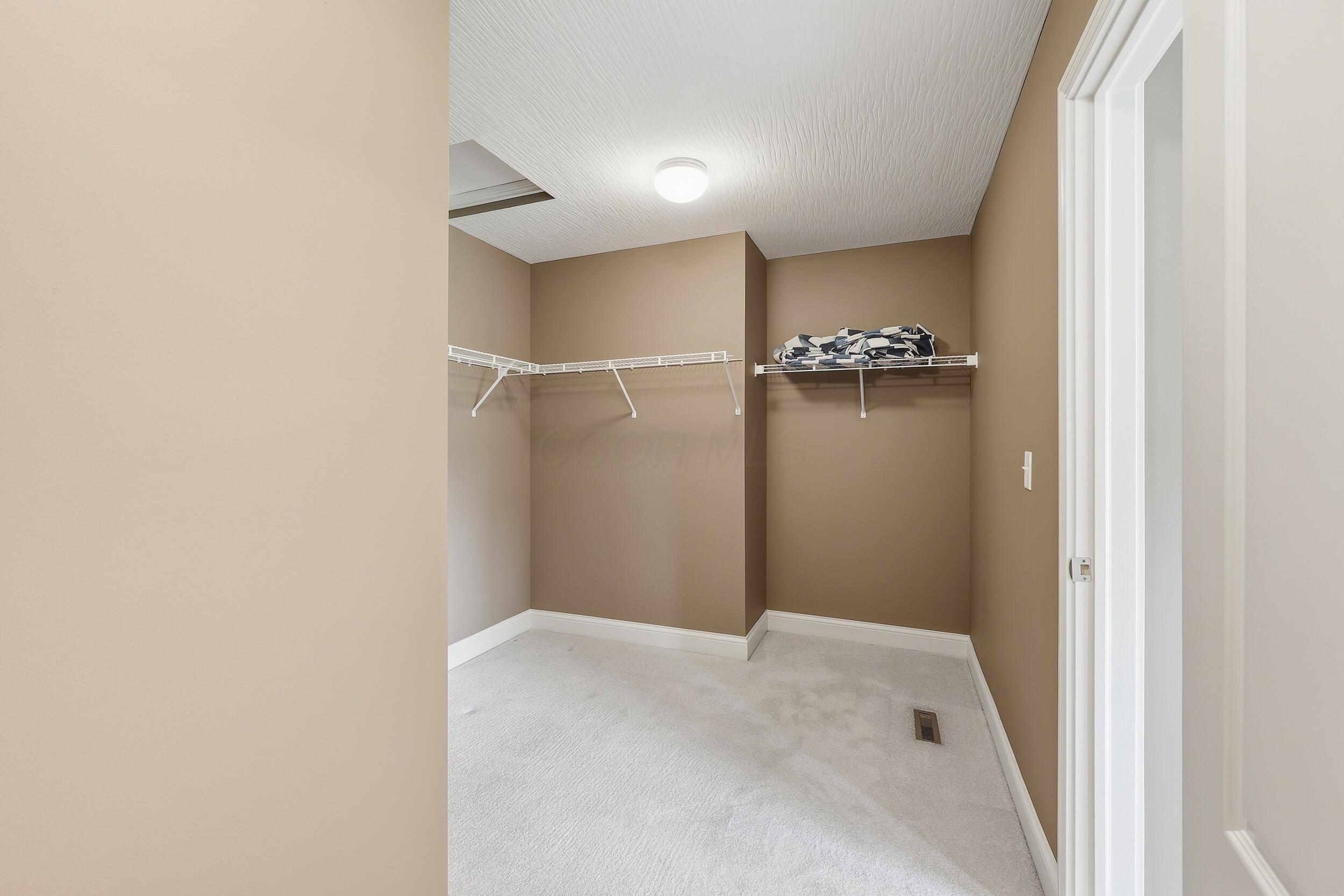 6302 Scioto Chase Boulevard Property Photo 33