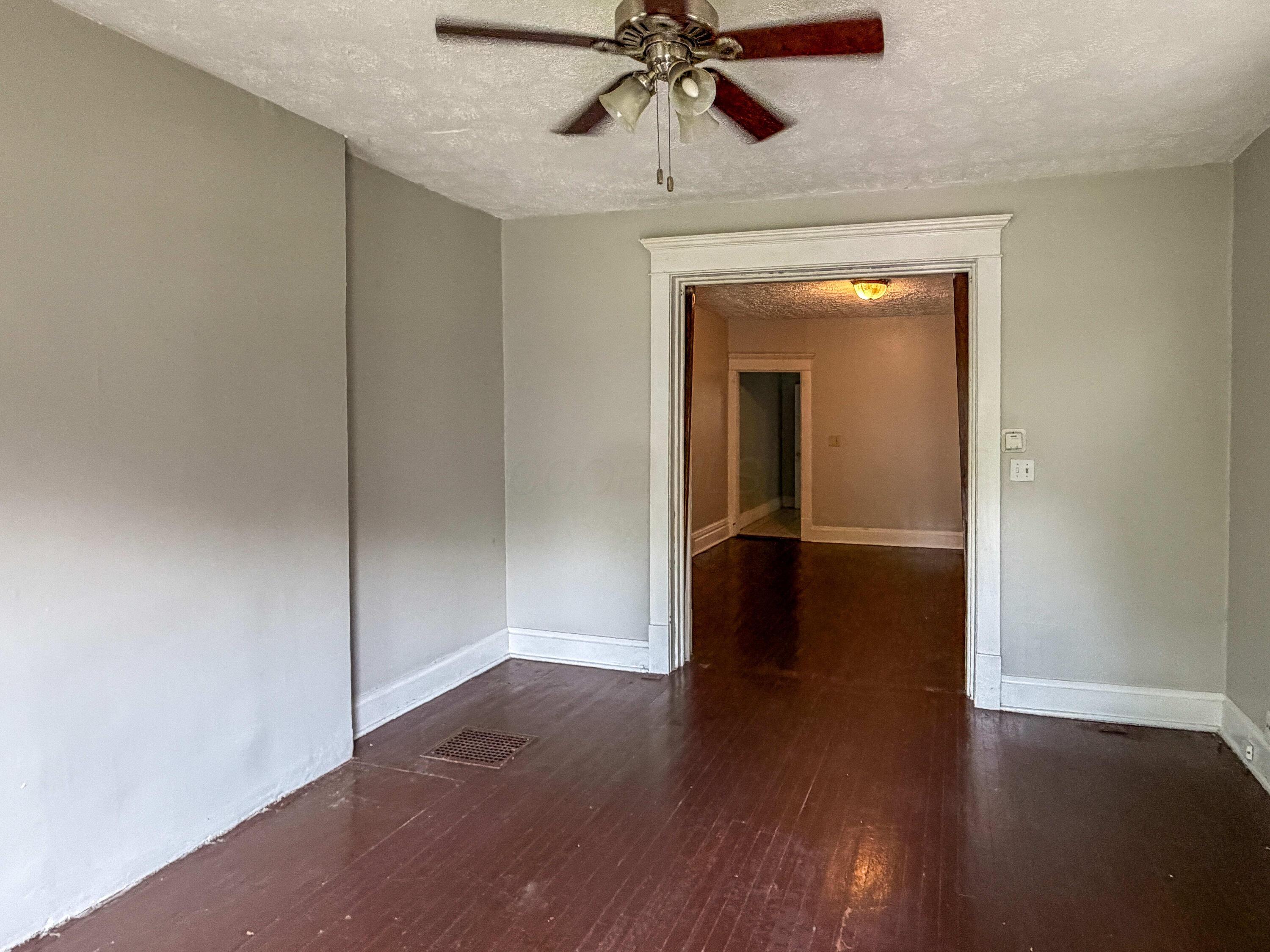 414 E 14th Avenue Property Photo 2