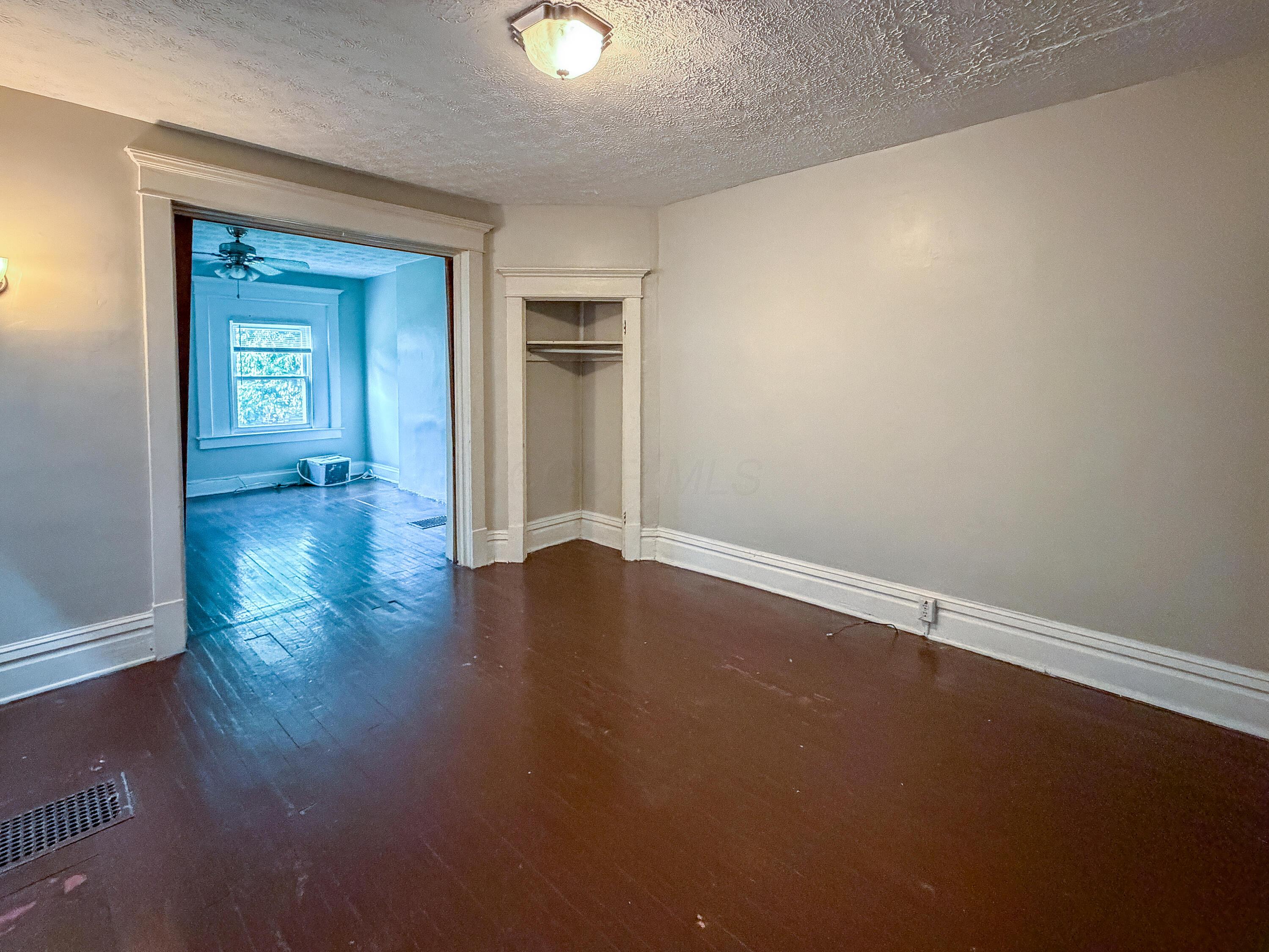 414 E 14th Avenue Property Photo 4