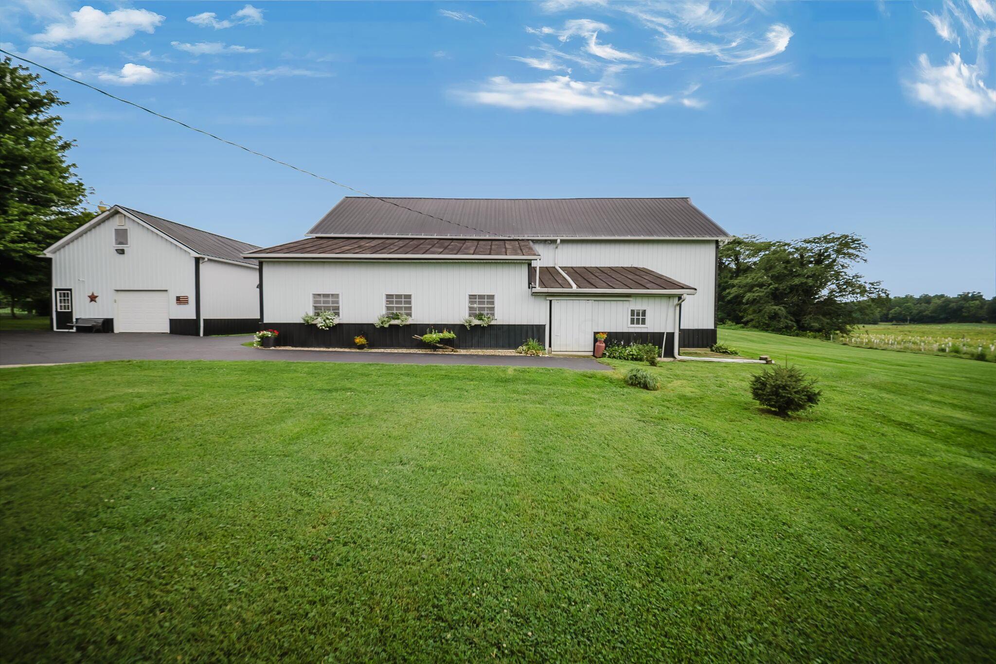 4718 County Road 101 Property Photo 6