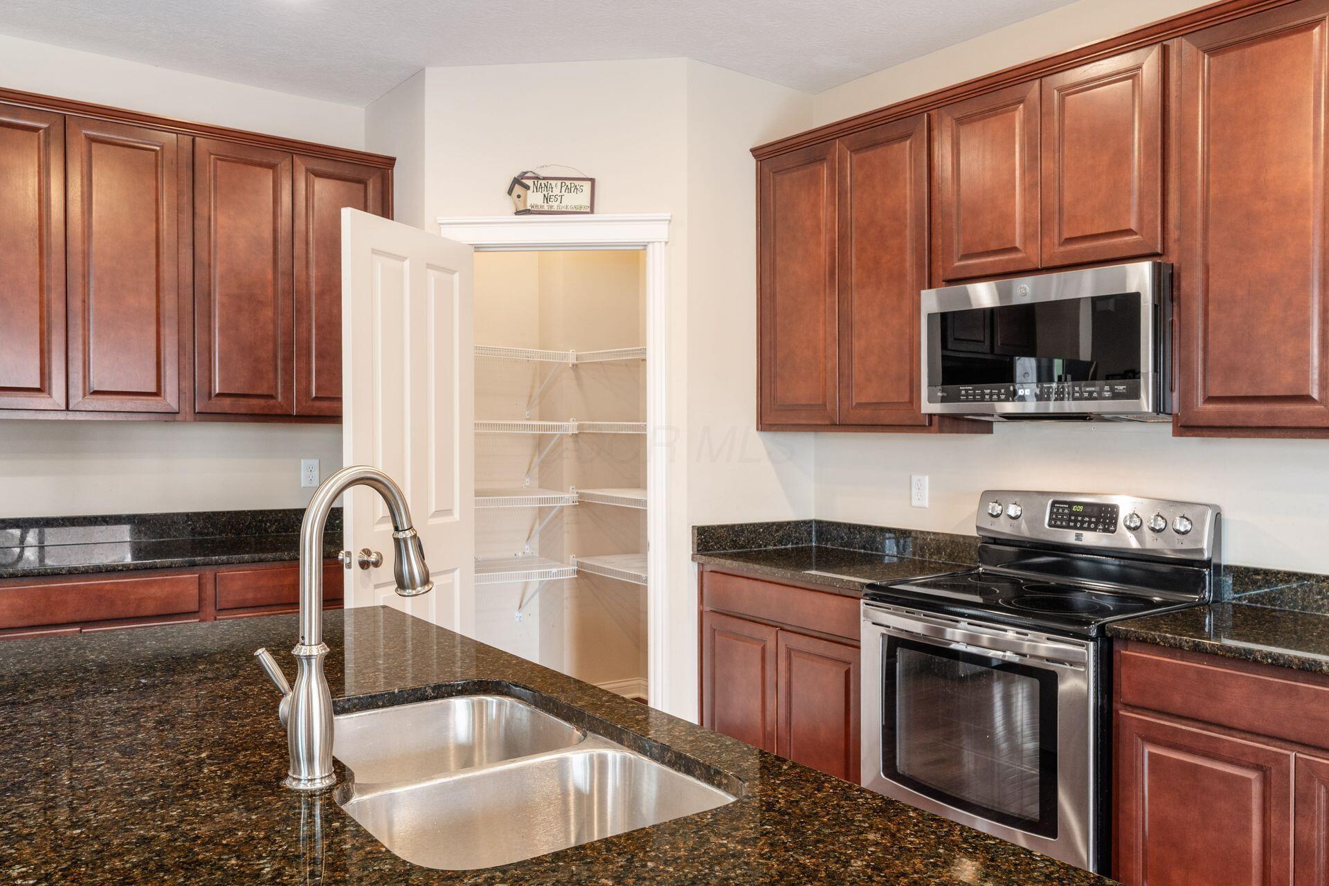 123 Tallow Street Property Photo 10