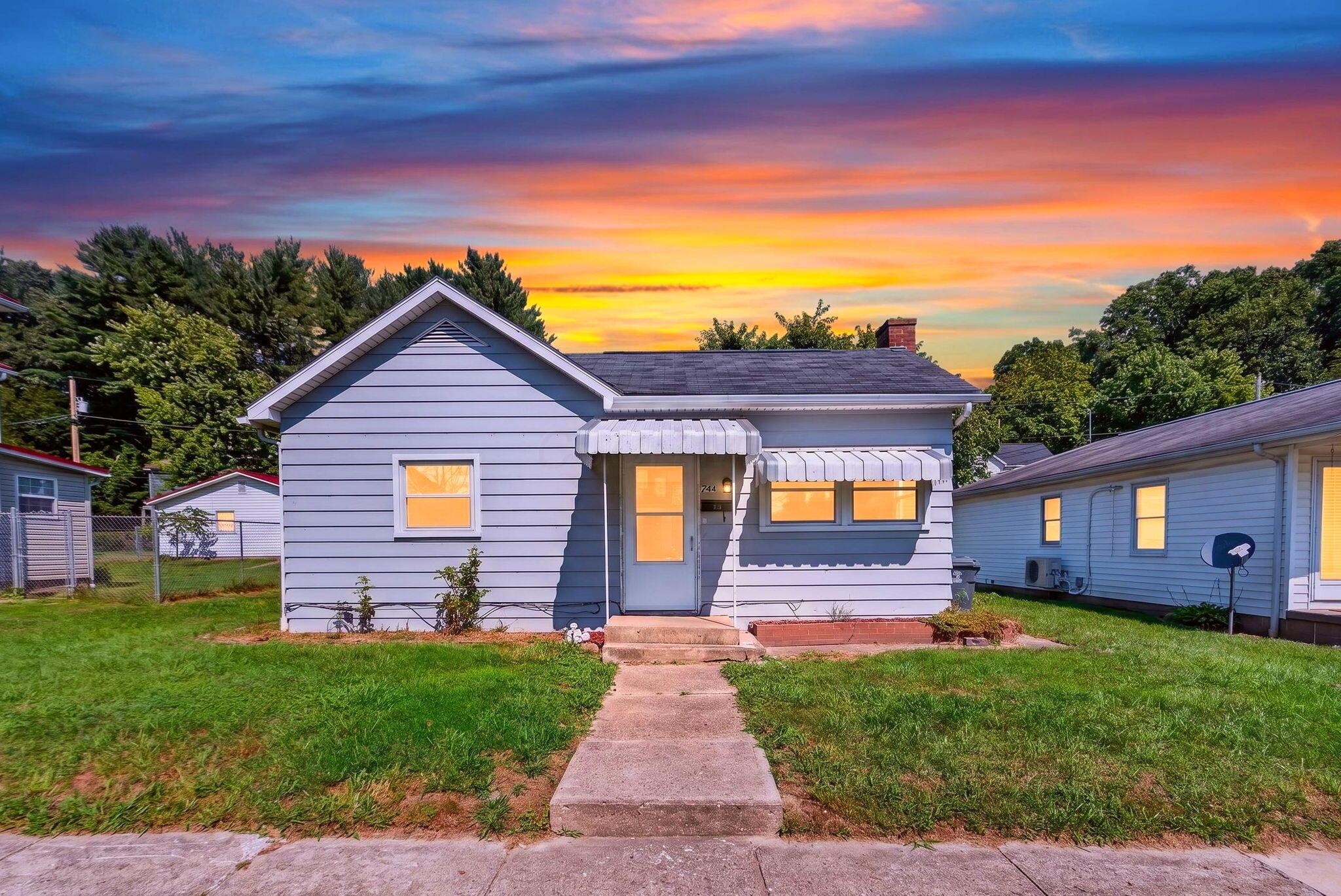 744 3rd Street Property Photo 1