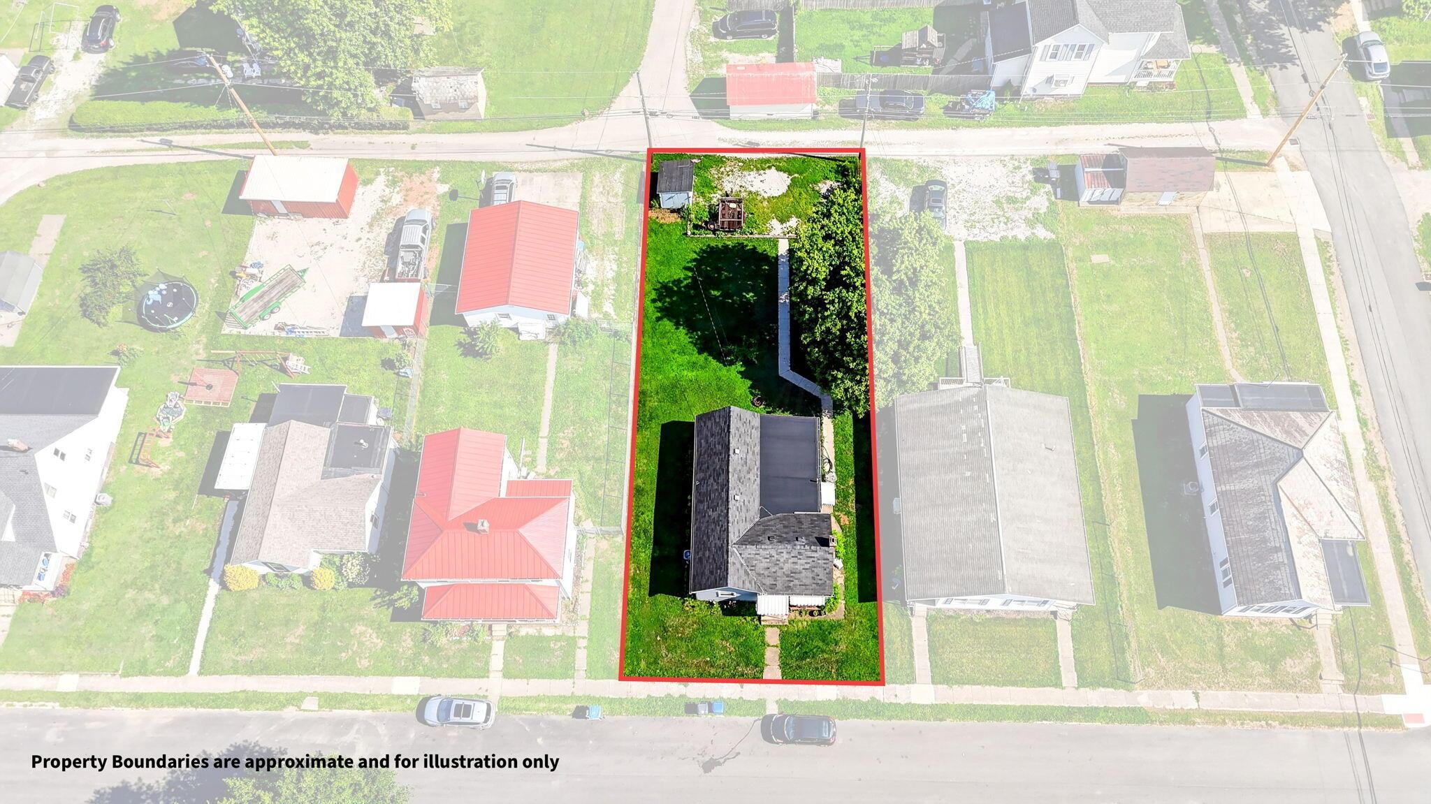 744 3rd Street Property Photo 4