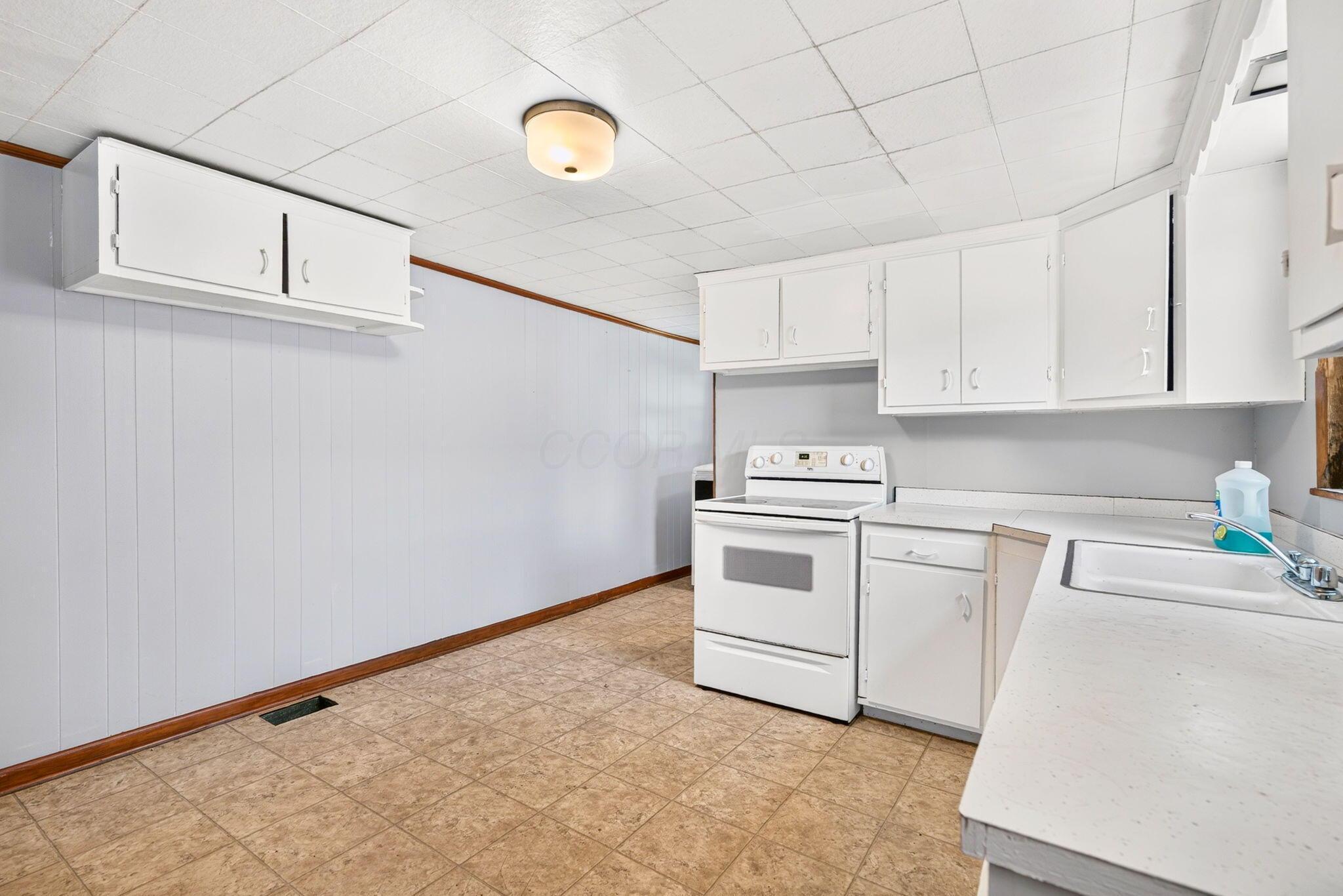 744 3rd Street Property Photo 14