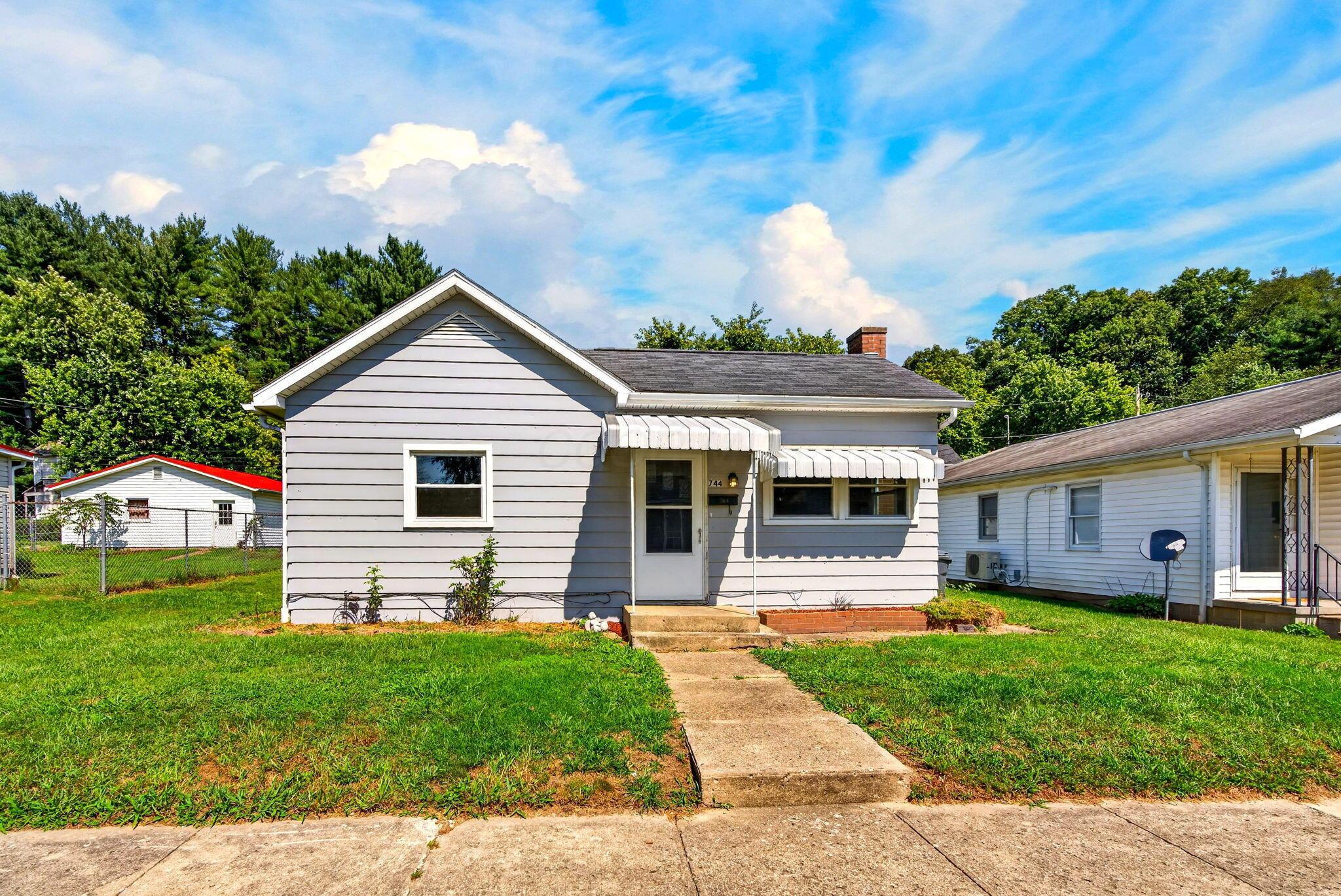 744 3rd Street Property Photo 28