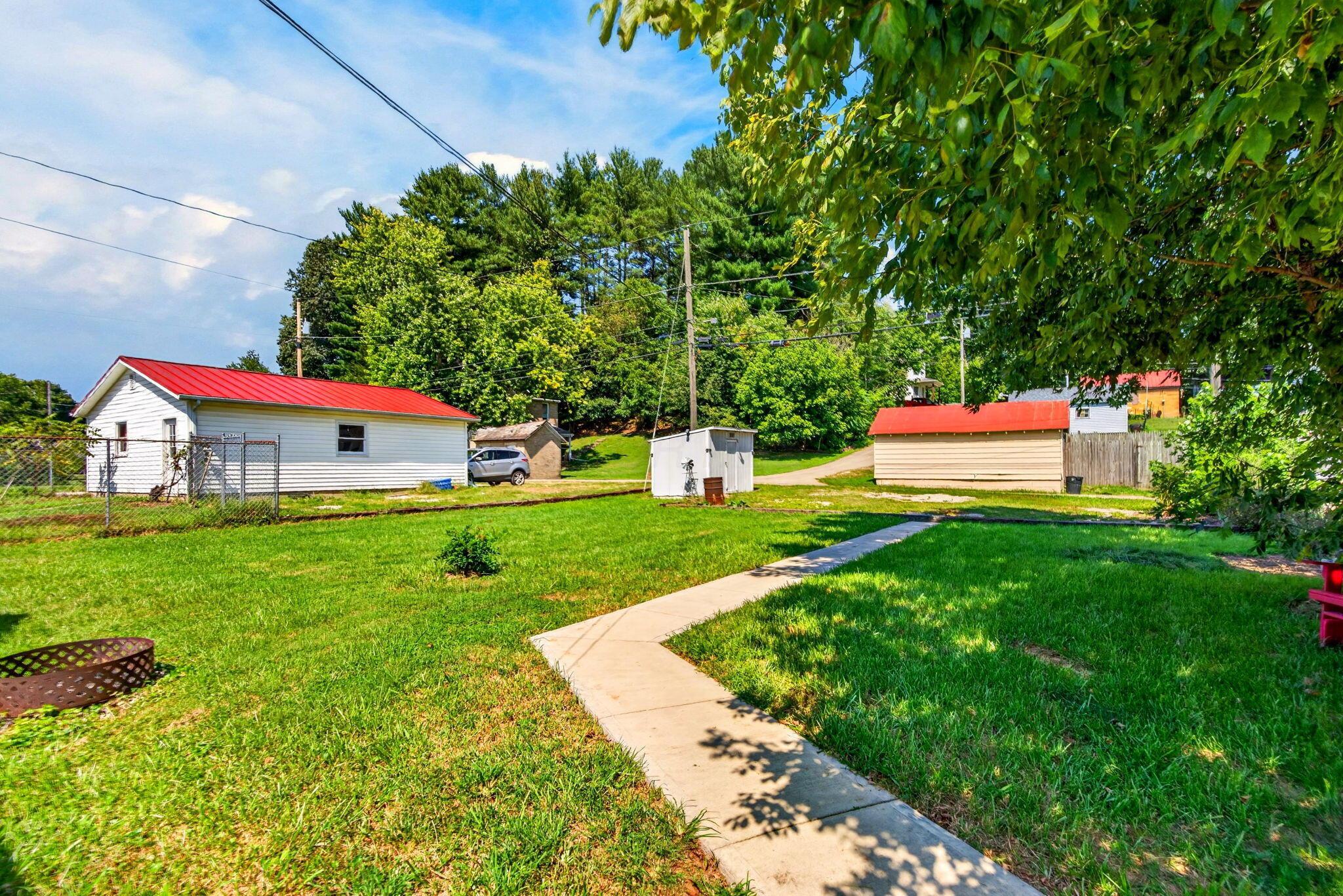 744 3rd Street Property Photo 31