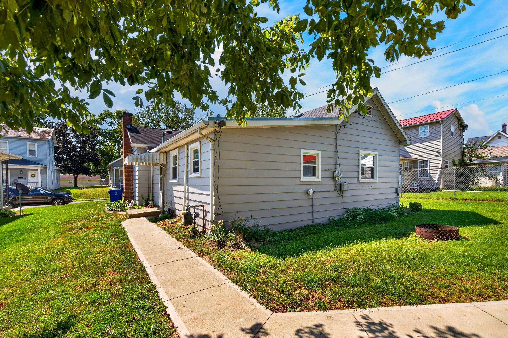 744 3rd Street Property Photo 32