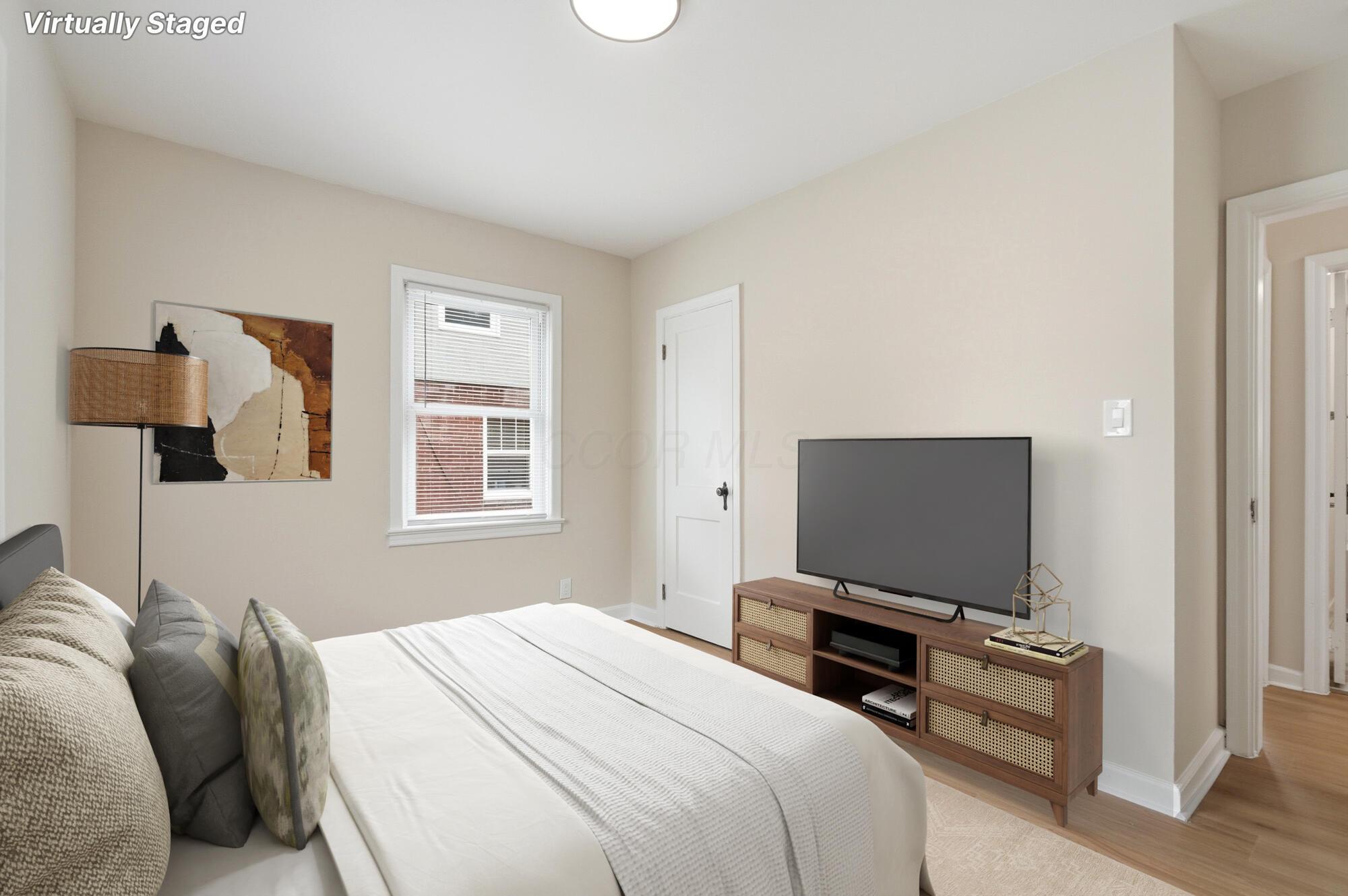 883 W 9th Avenue Property Photo 7