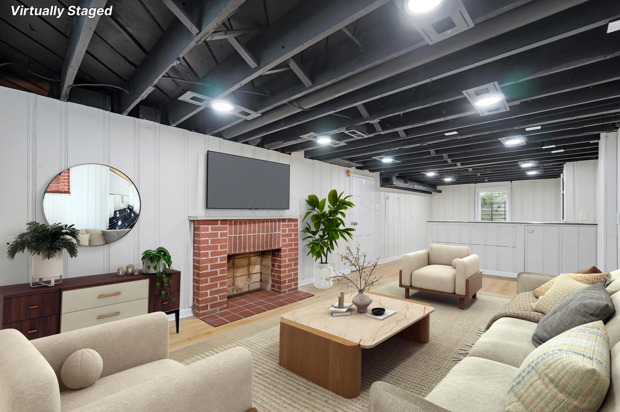 883 W 9th Avenue Property Photo 11