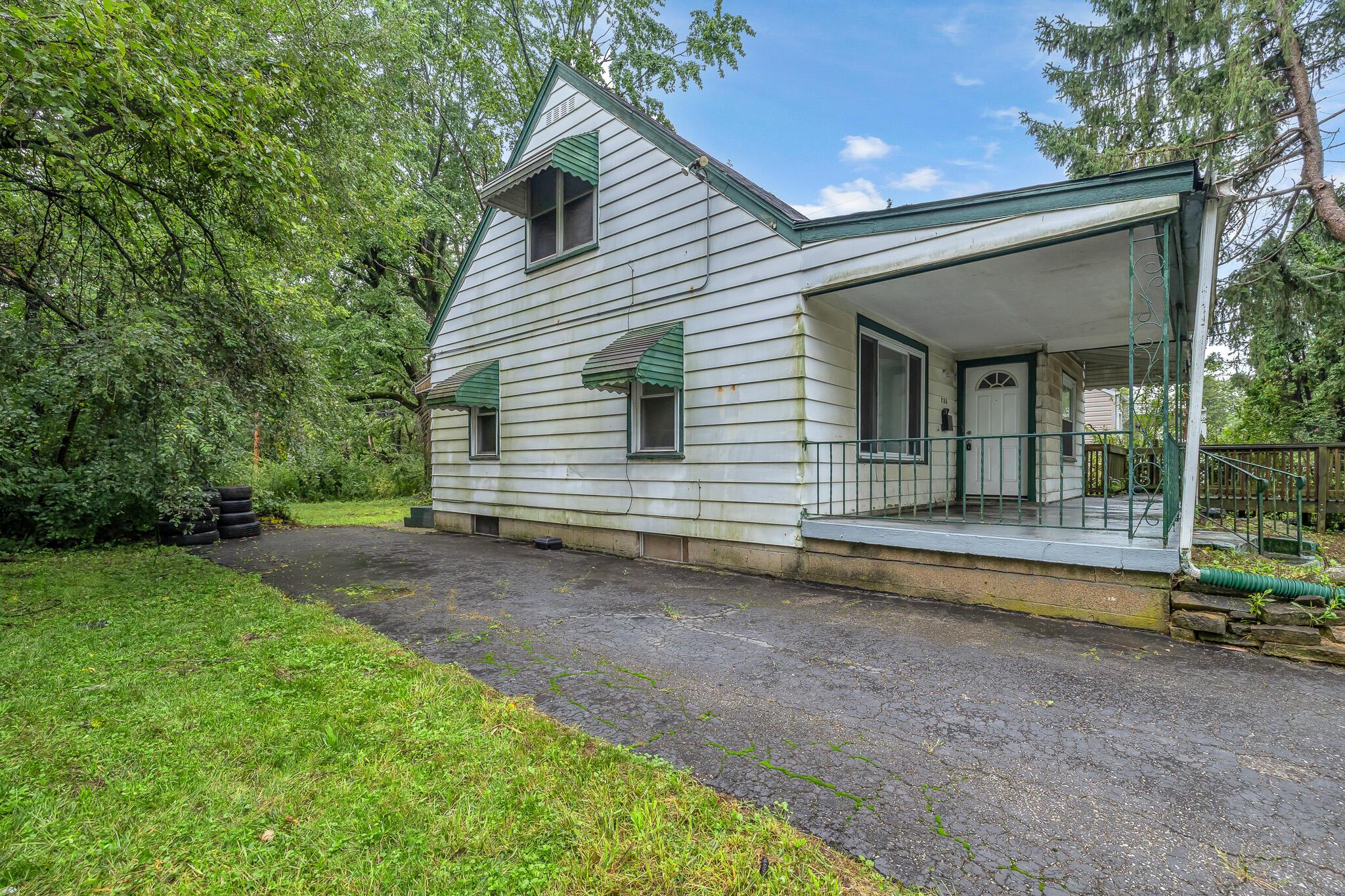 2155 Schenley Drive Property Photo 4