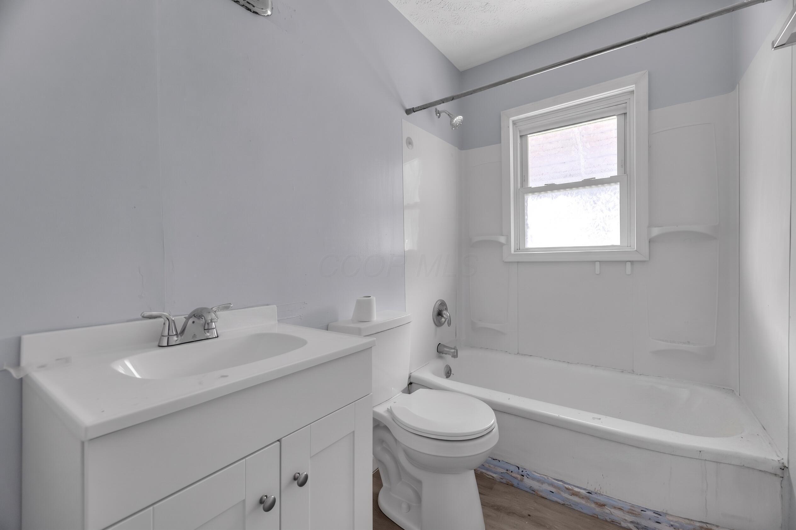 2155 Schenley Drive Property Photo 11