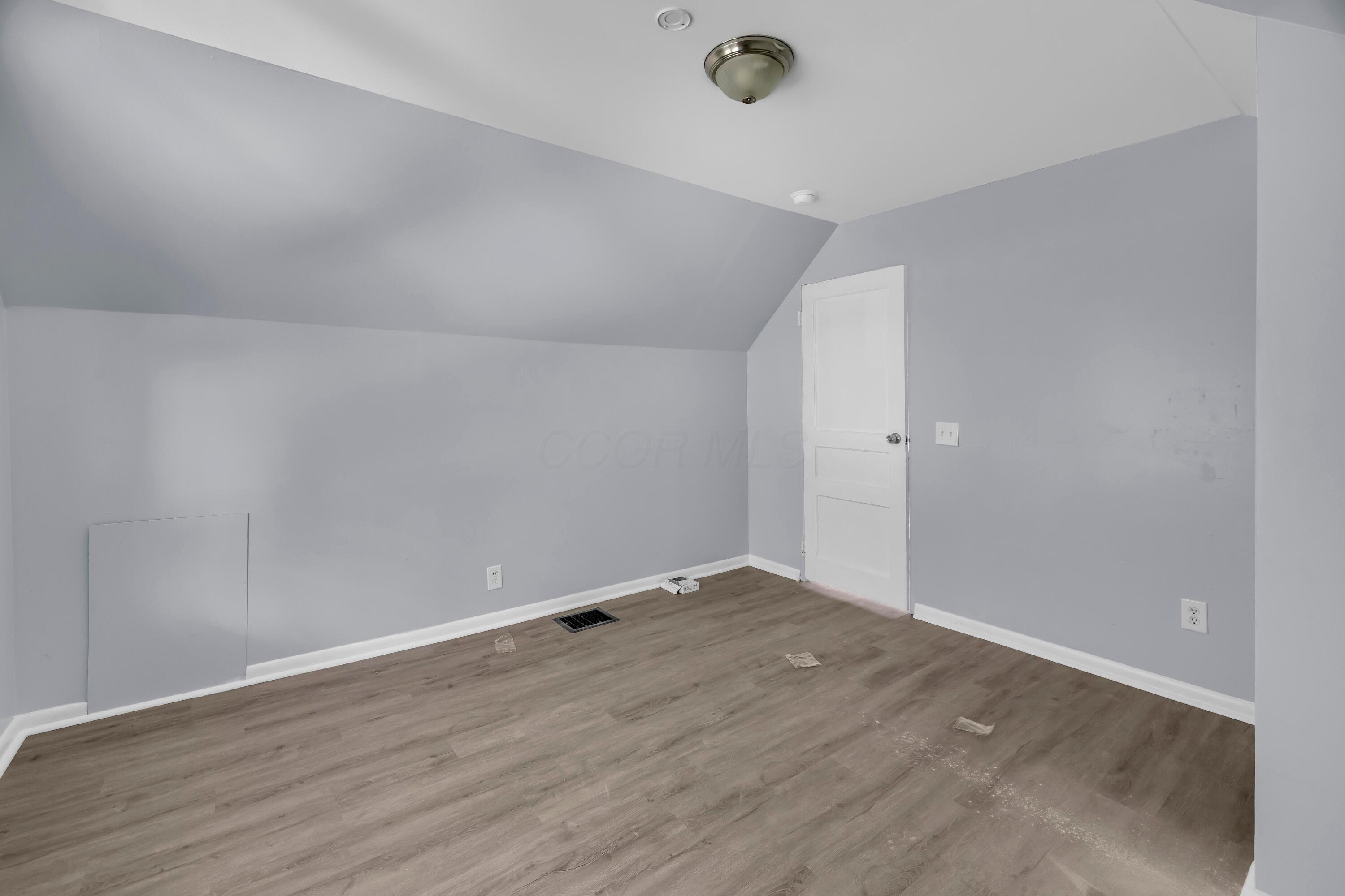 2155 Schenley Drive Property Photo 18