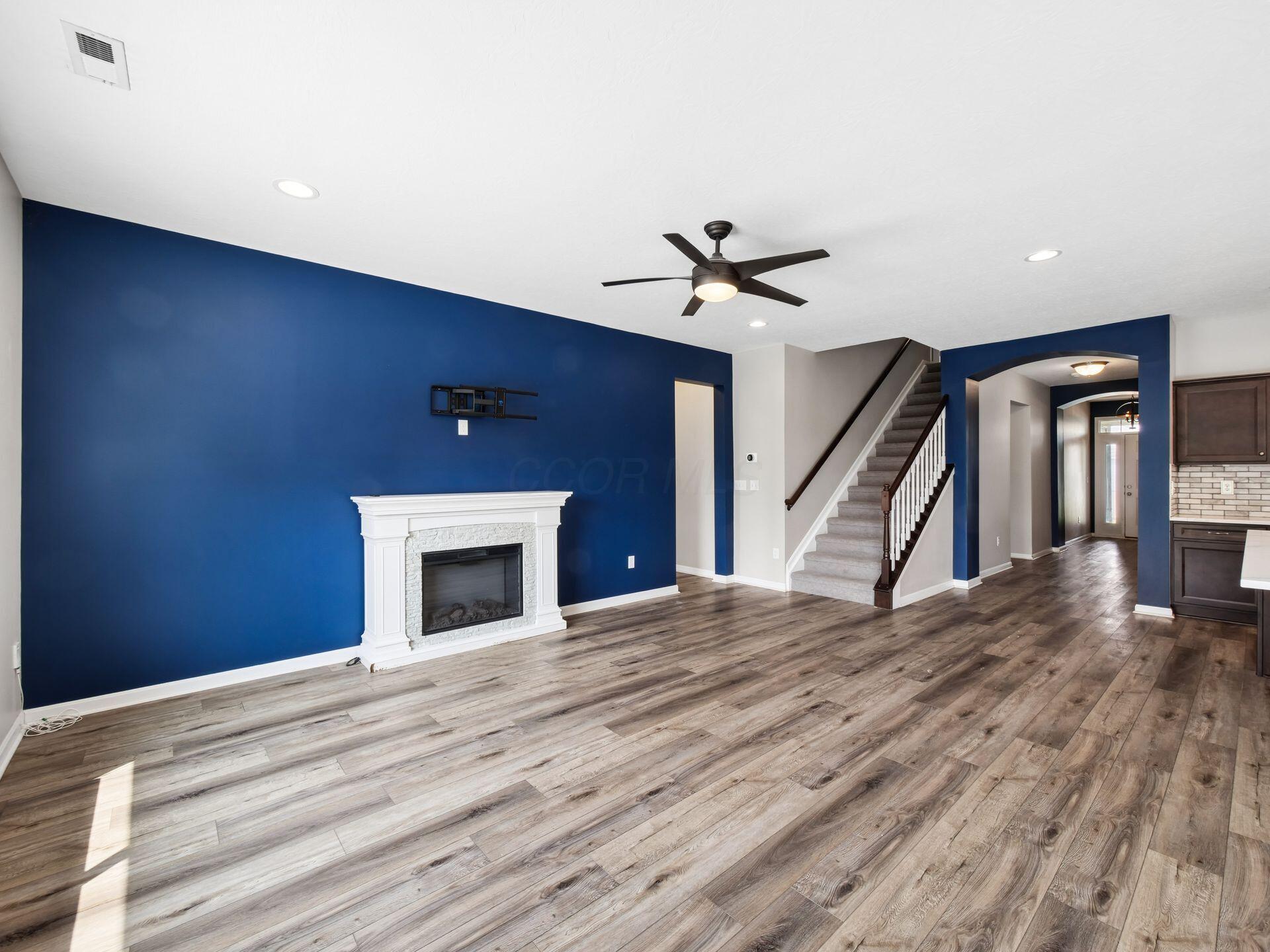 3748 Sanctuary Loop Property Photo 3
