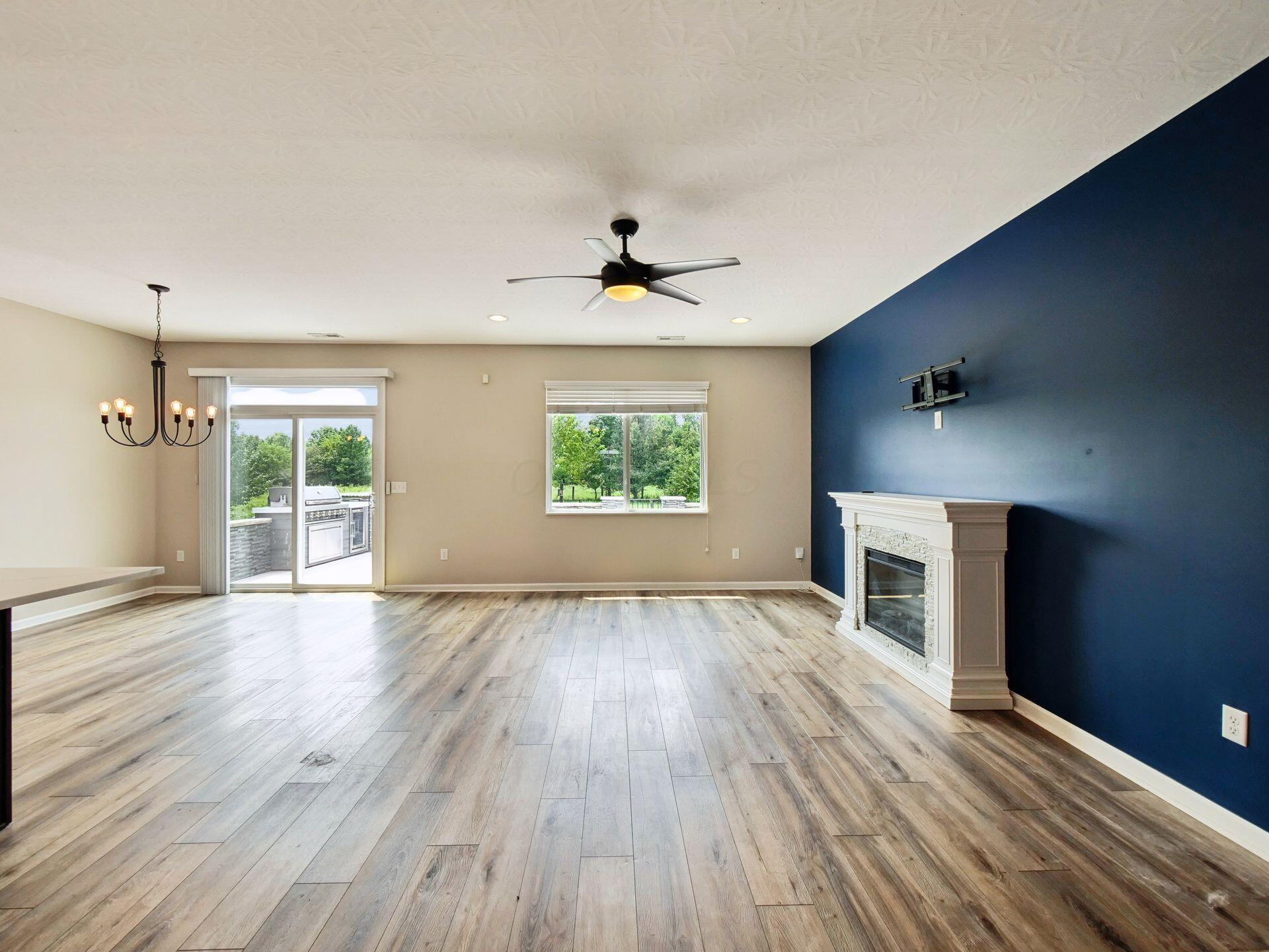3748 Sanctuary Loop Property Photo 7