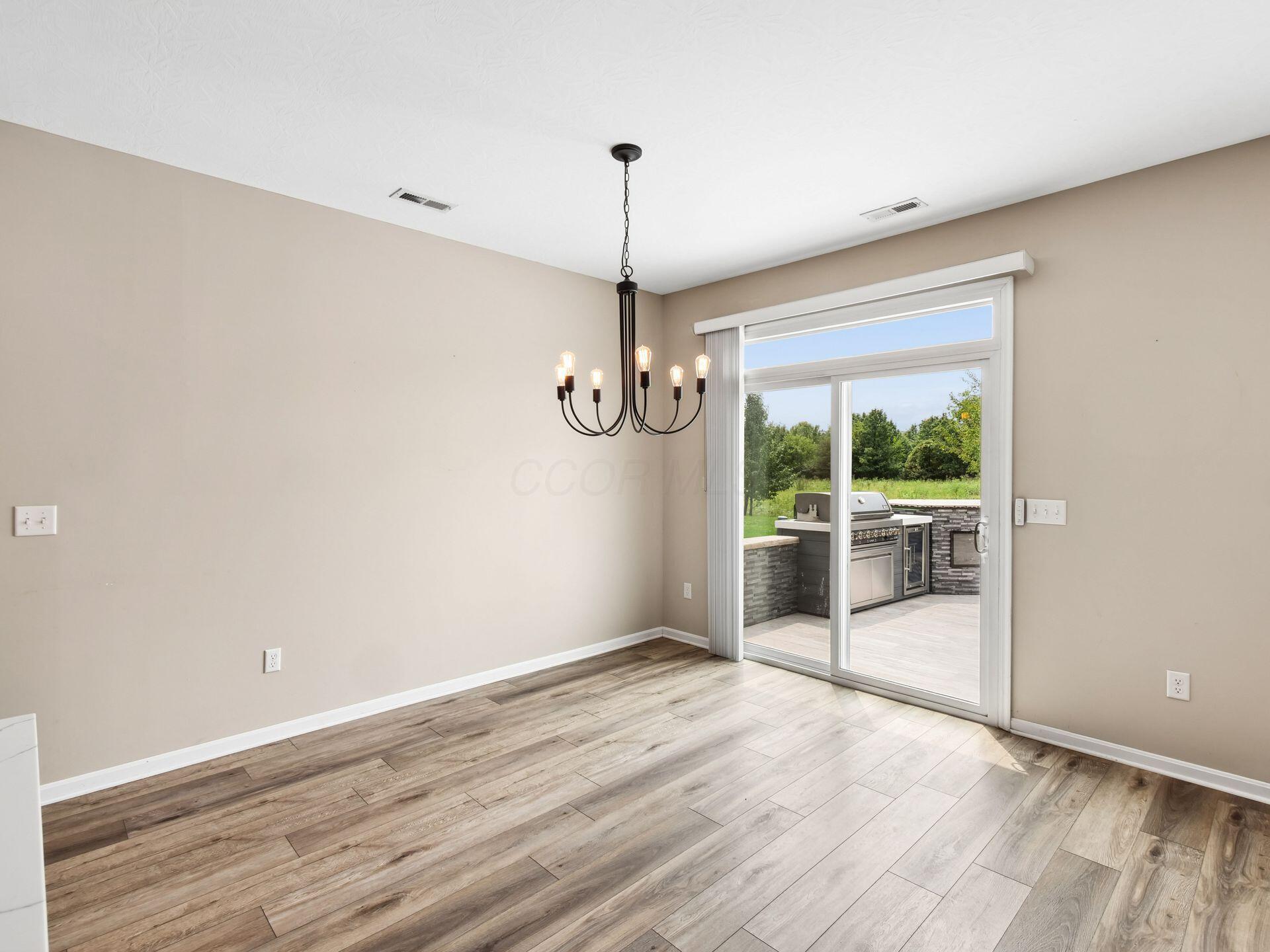 3748 Sanctuary Loop Property Photo 17