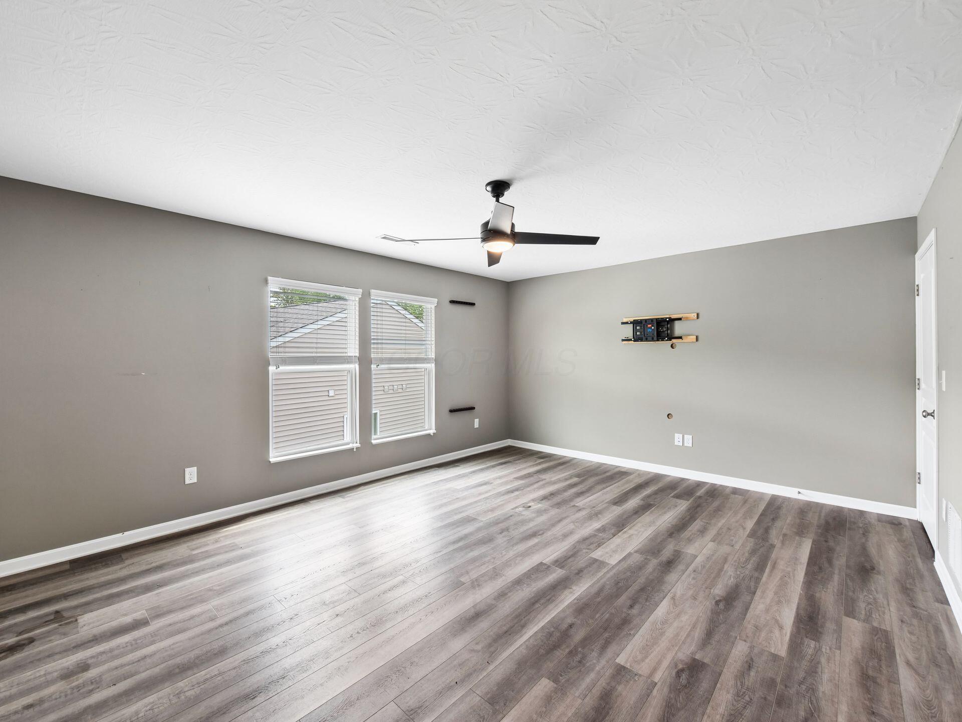 3748 Sanctuary Loop Property Photo 41