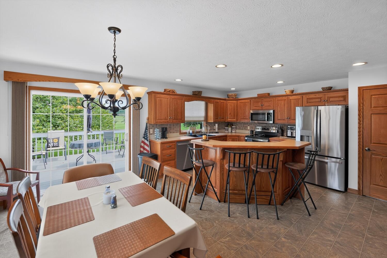 870 Fairway Drive Property Photo 15