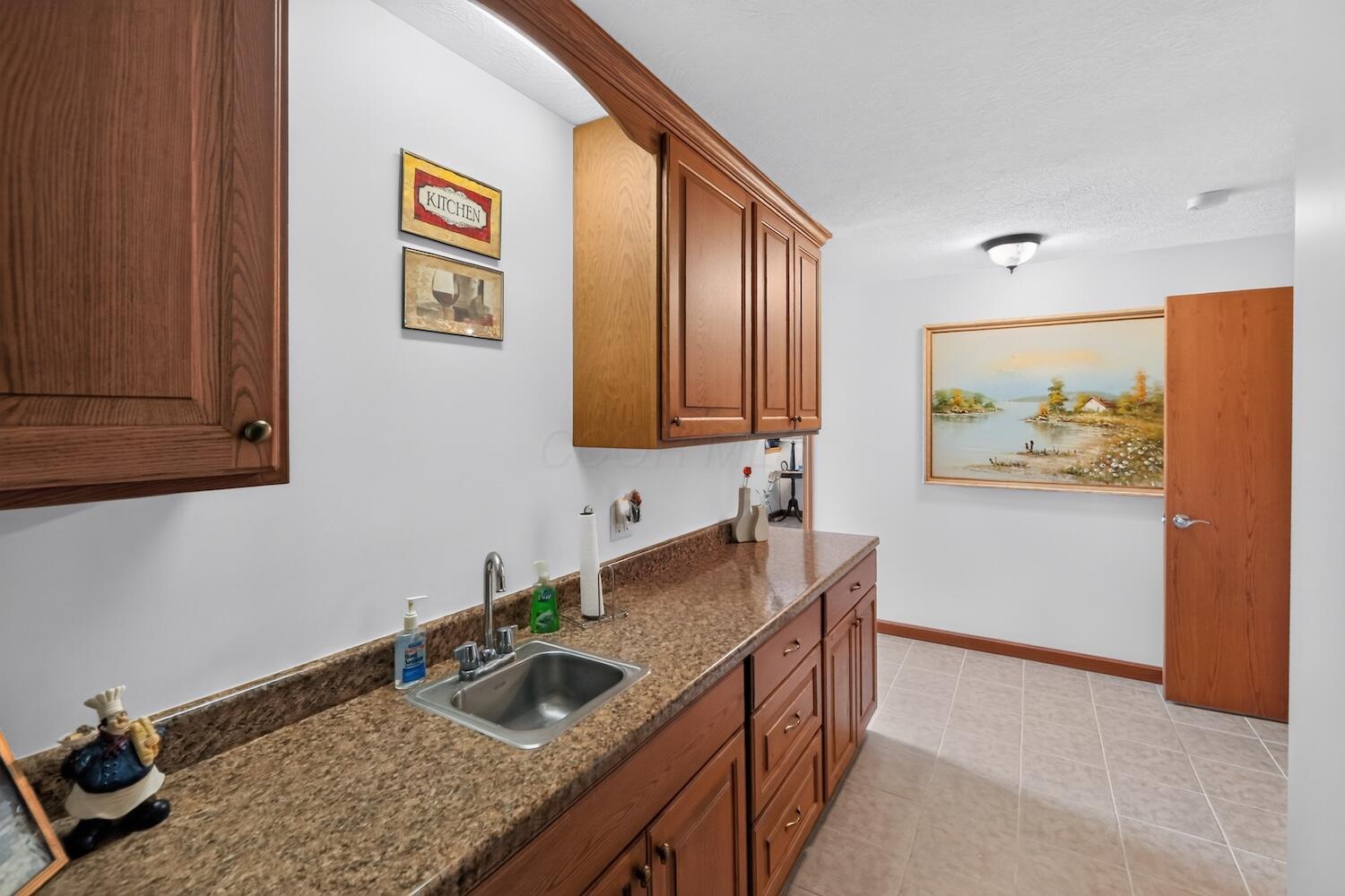 870 Fairway Drive Property Photo 34